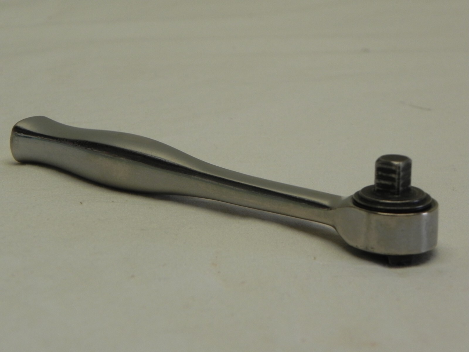 Matco AR4 1/4» Drive Short Handle 44 Fine Tooth Ratchet Measuring 4-7/8» Long