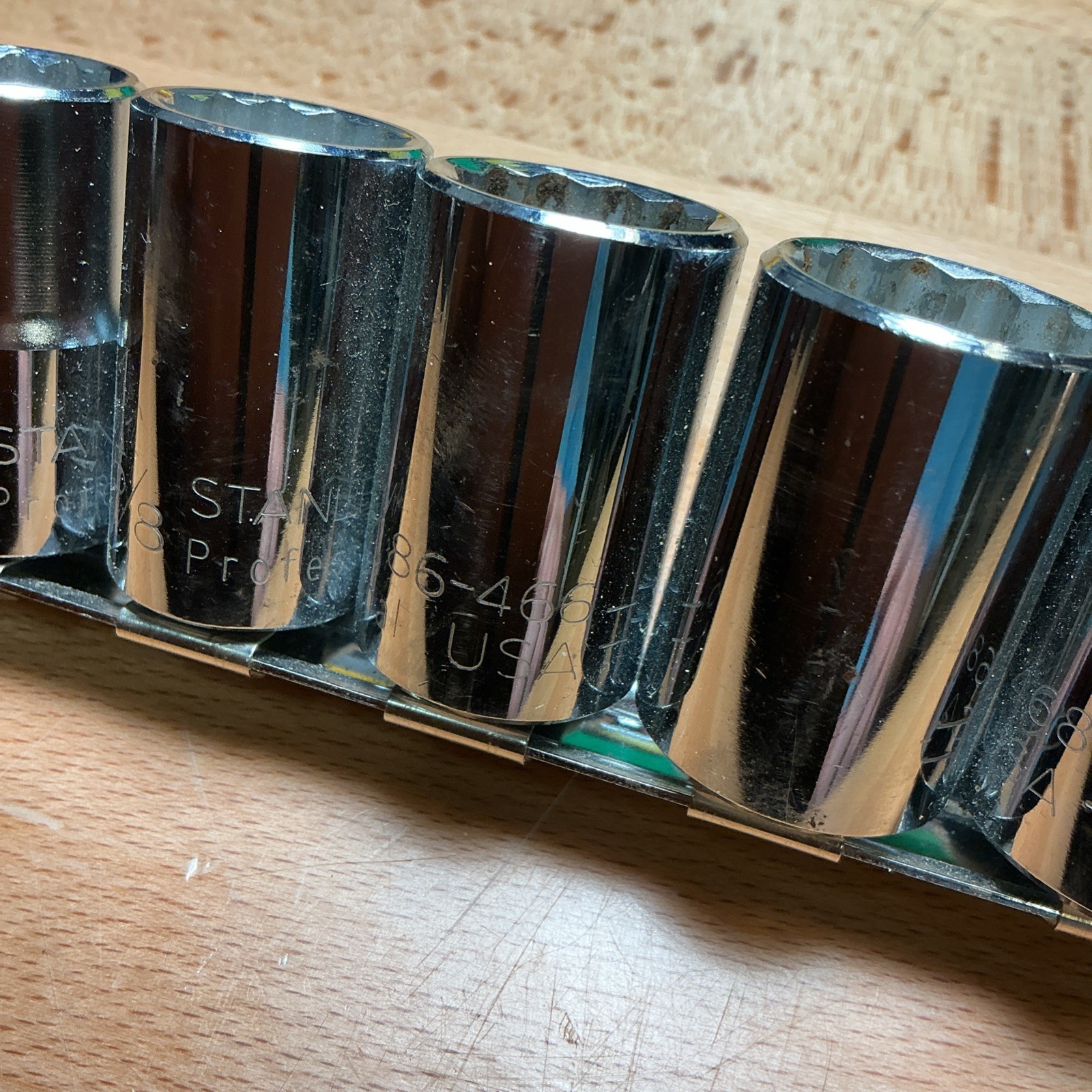 Stanley USA Professional 10pc 12 Point 1/2″ Drive Socket Set: 1” To 7/16”