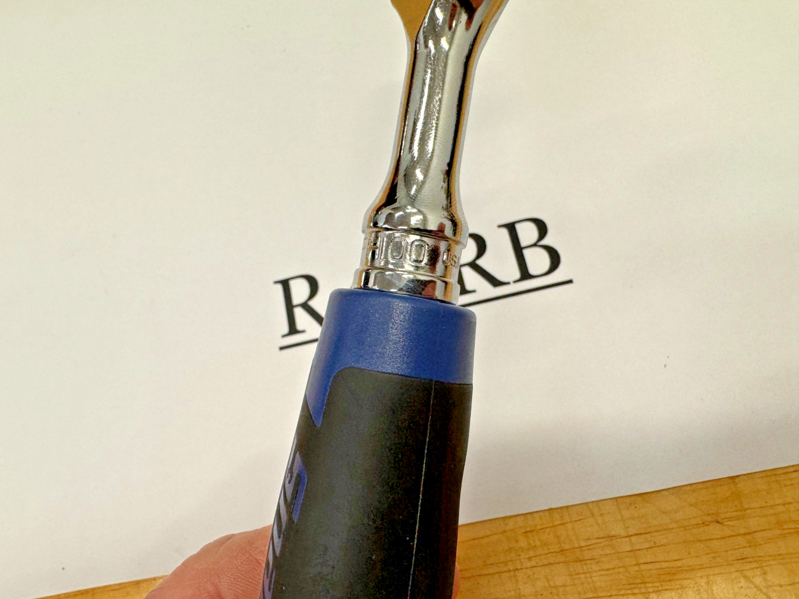 Snap-on Tools NEW 3/8″ Drive 100 FINE Tooth POWER BLUE Soft Grip Ratchet FH100MB