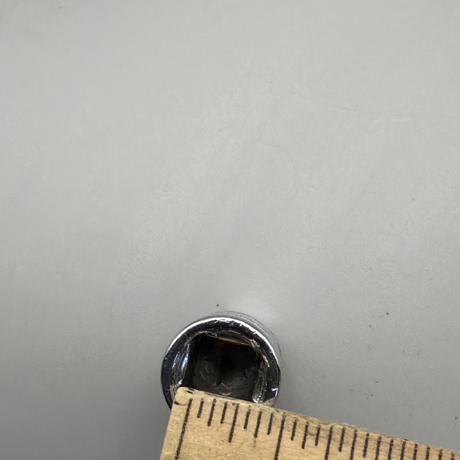 Snap On Sockets (SFS081, 101. F141. A2 Adapter).Read