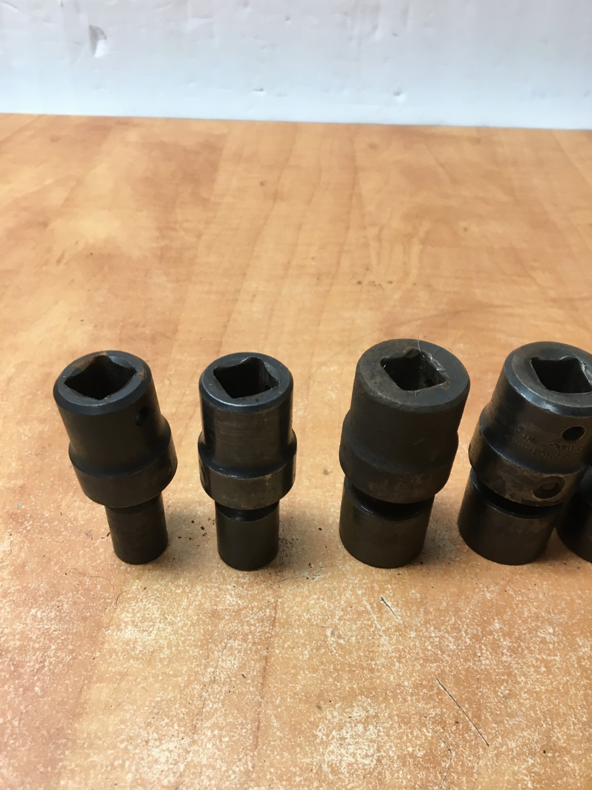 Matco Tools 7 Piece 6 Point 1/2″ Drive Swivel Impact Socket Set SAE 7/16-15/16″