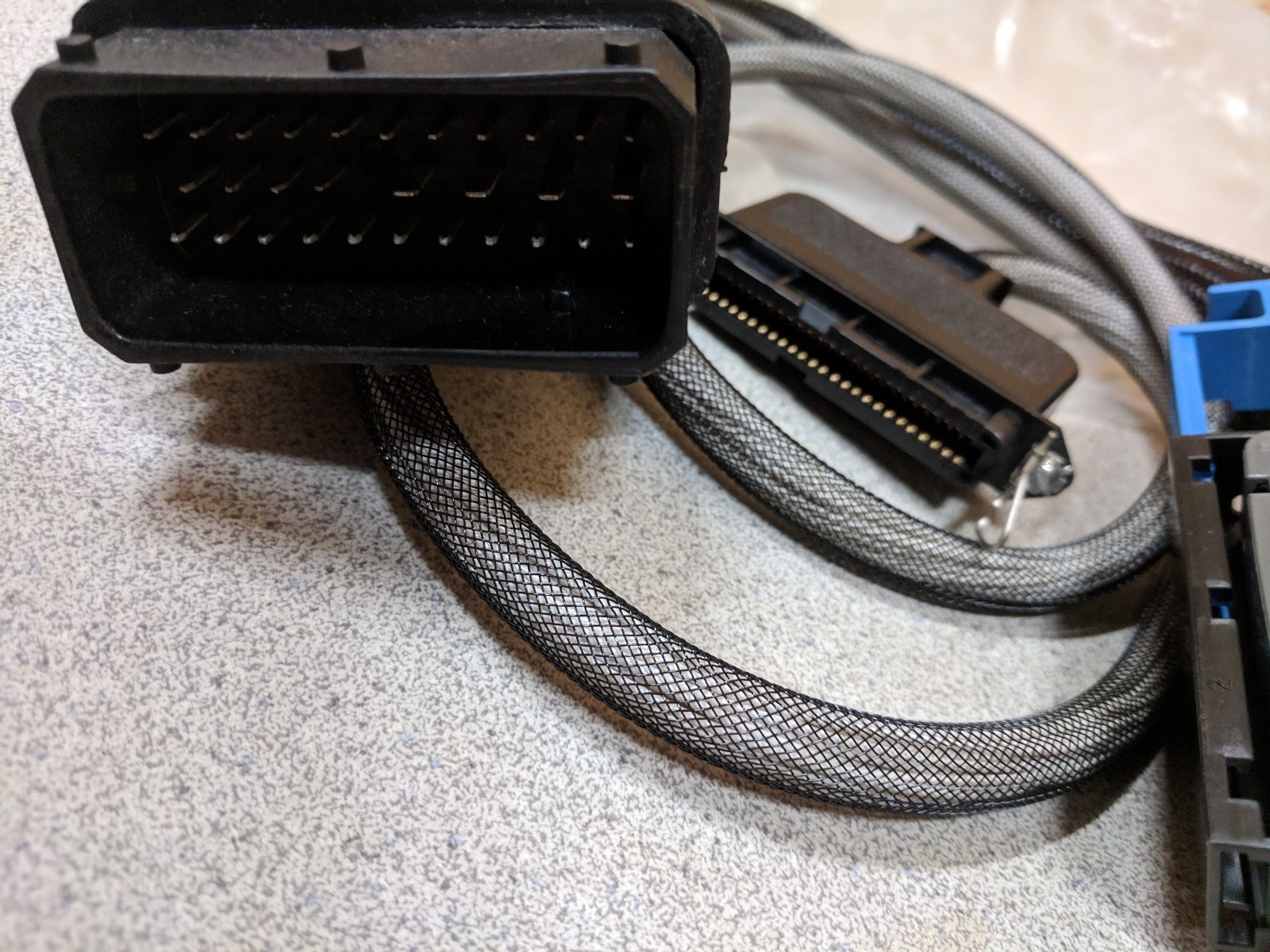 Used Kent Moore Tool J-39700-530 Pin Breakout Box Adapter