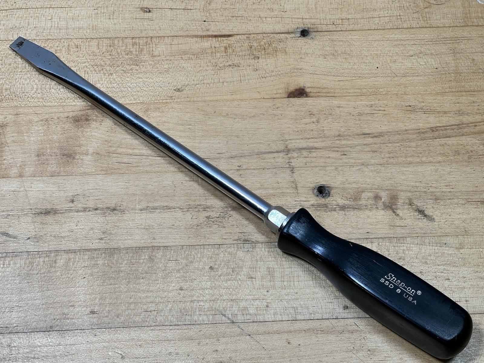 SNAP-ON TOOLS SSD8 Black HARD HANDLE Screwdriver – 8” Shank, 12.5” Overall – USA