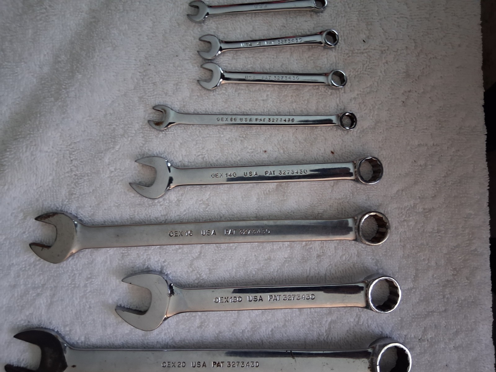 Snap On tools lot 18Combo Wrenches 1”thru 3/8″ Plus 9 other snap on wrenches