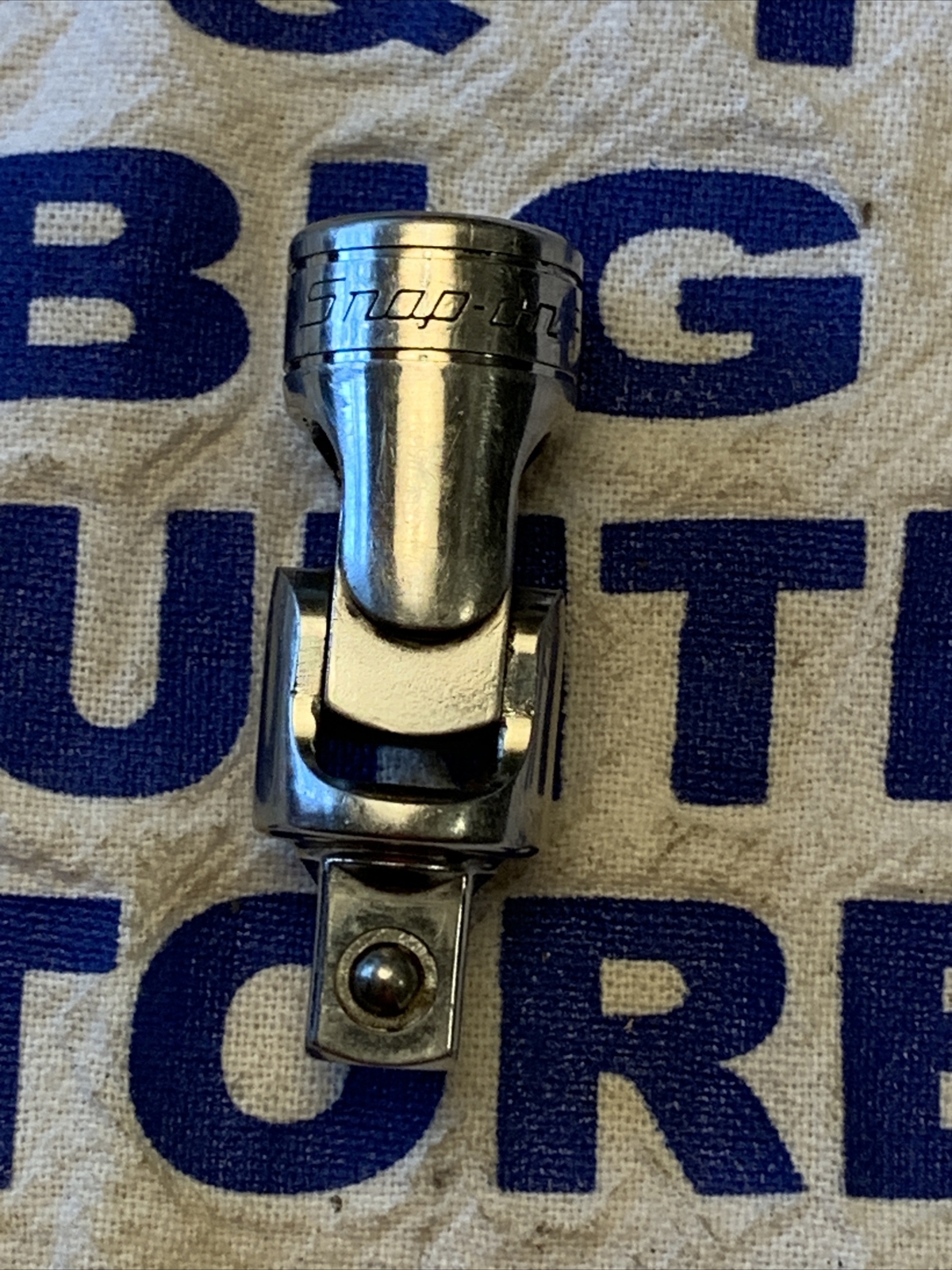 2011 Snap-on Tools USA 3/8″ Drive 2-1/16″ Friction Ball Universal Joint FU8A