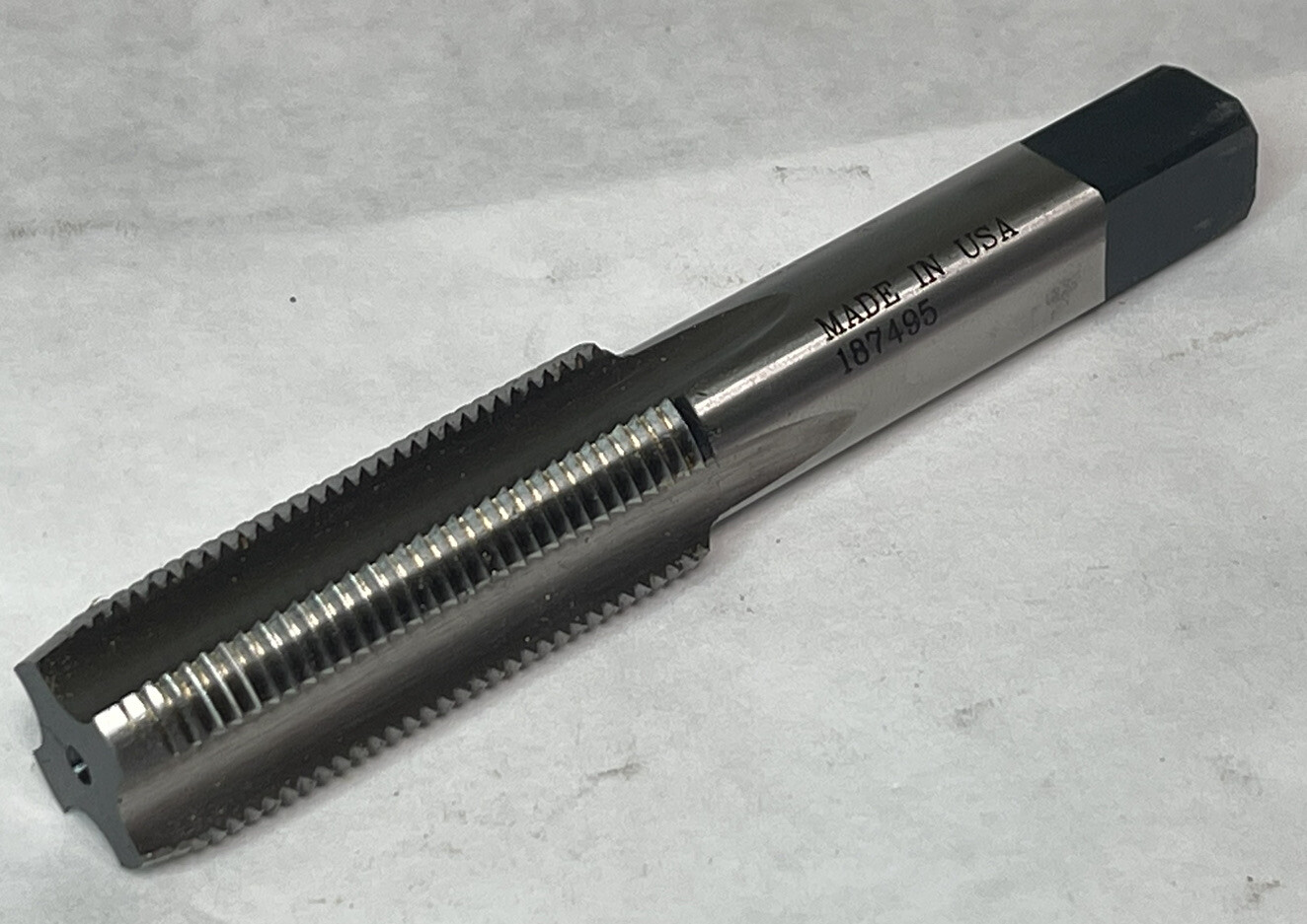 5/8-18 NF Thread 4 Flutes, Plug Chamfer Bright Finish HSS Pipe STI NF (23AG39)