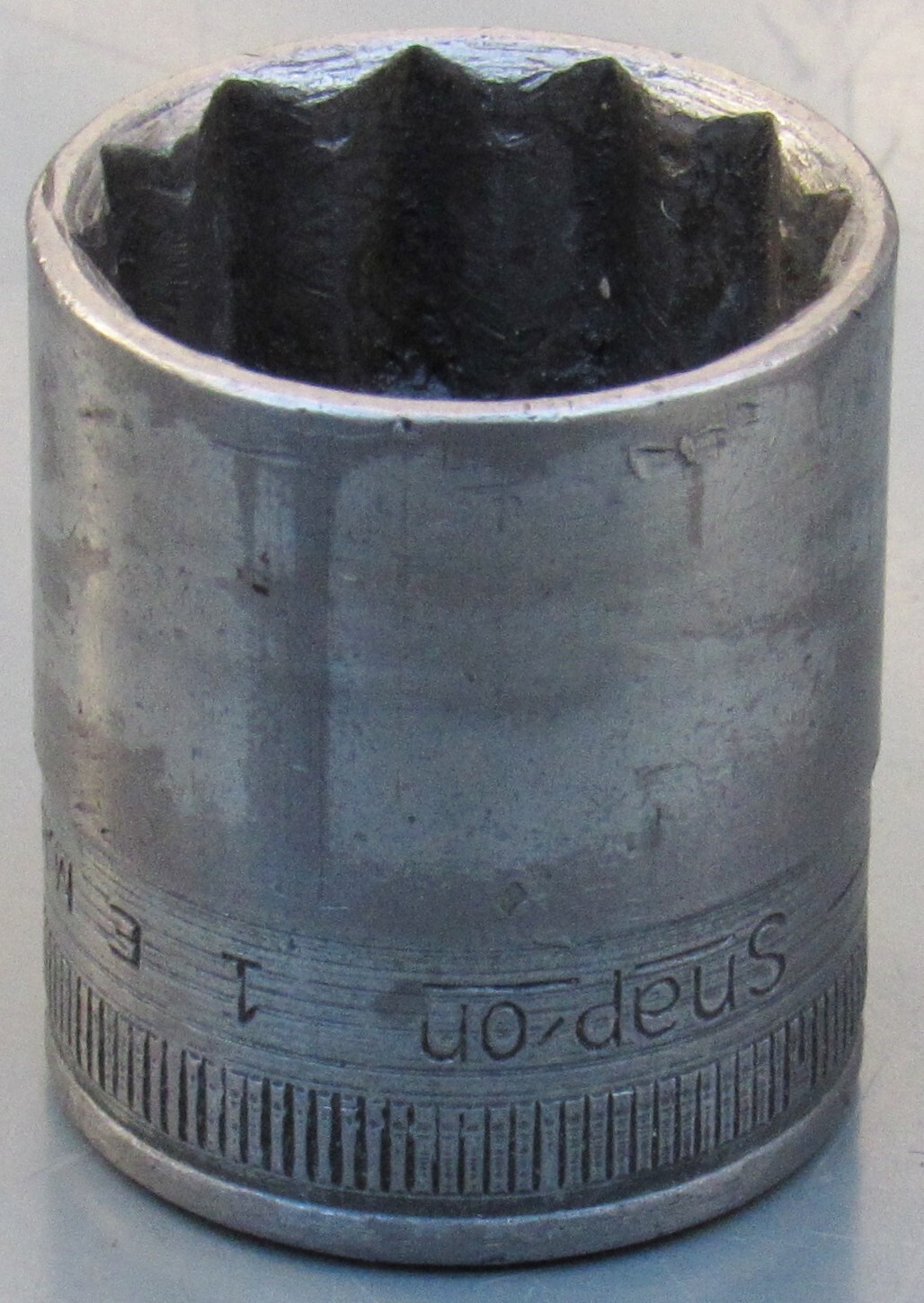SNAP-ON TOOLS, 1″ SAE, 1/2″ DRIVE, CHROME SHALLOW SOCKET, 12 PT, SW 320 1/2