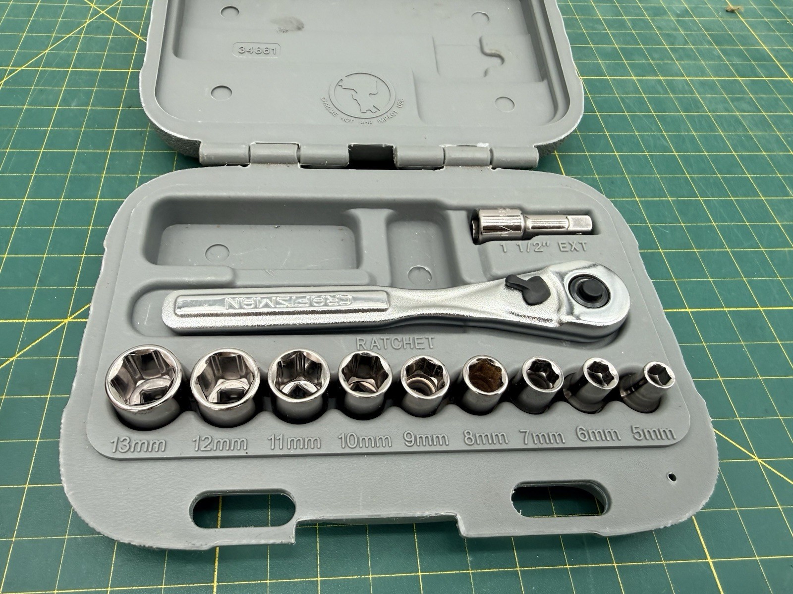 SEARS Craftsman USA 11Pc. 1/4” Metric 5mm-13mm 6Pt. Socket Ratchet Set 34861 NEW
