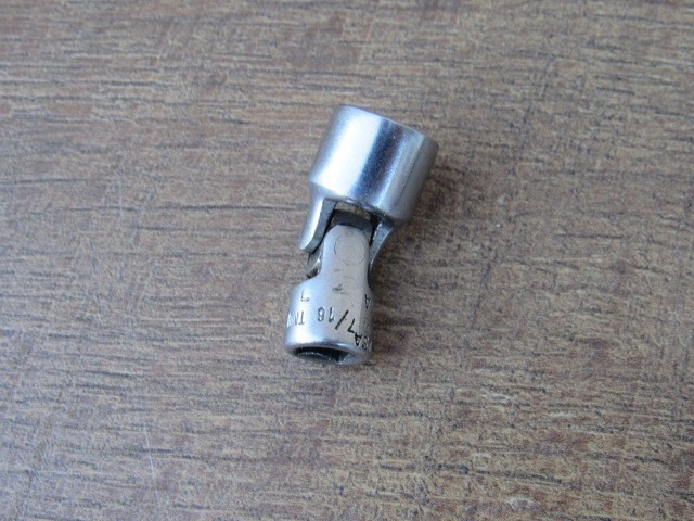SNAP ON 7/16″ TMU141 1/4″ DRIVE 12 POINT SAE UNIVERSAL SWIVEL SOCKET UNDERLINE