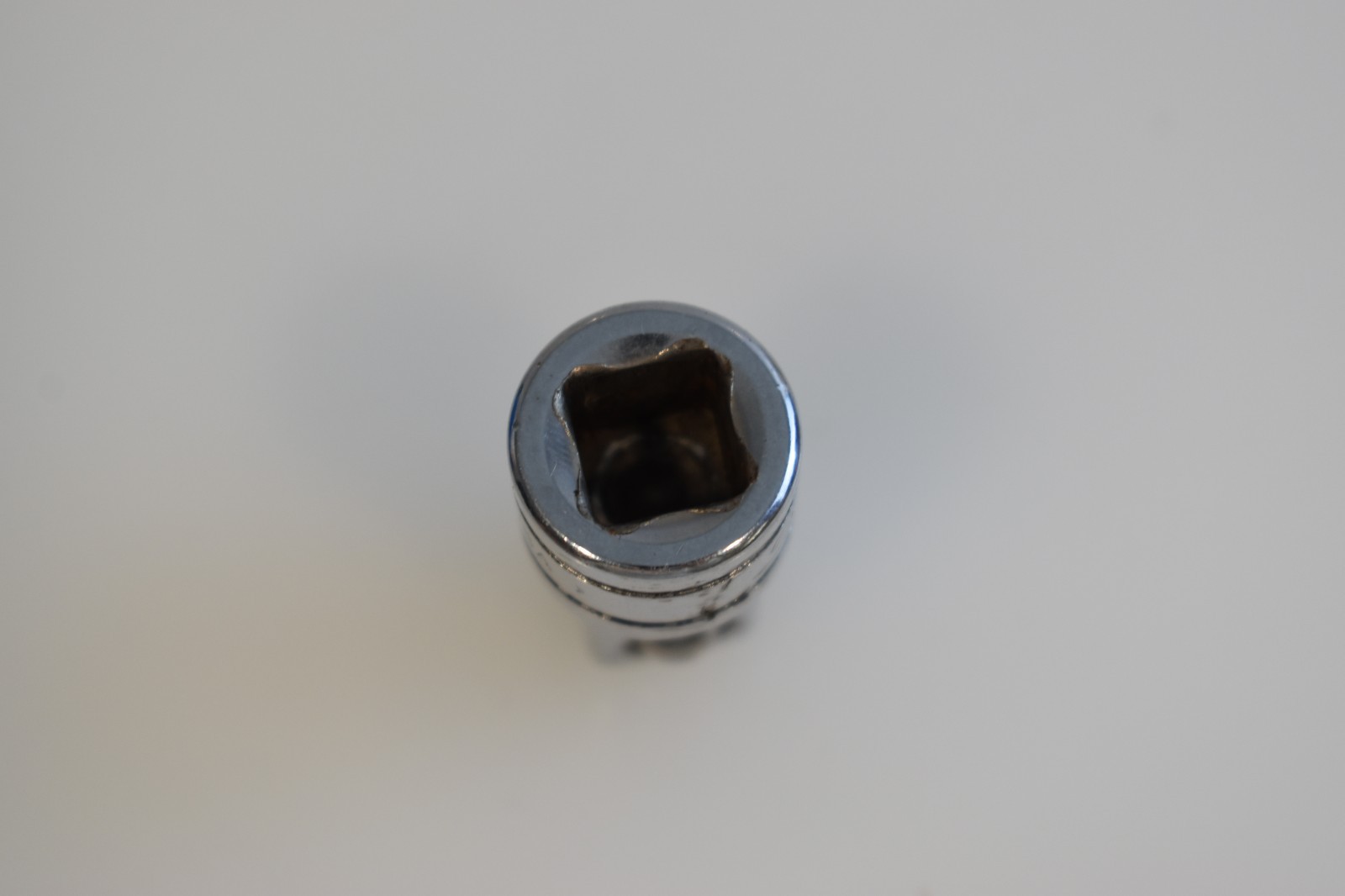 Snap on Tools A2A 3/8″ Drive to 1/2″ Drive Male Adapter Socket USA