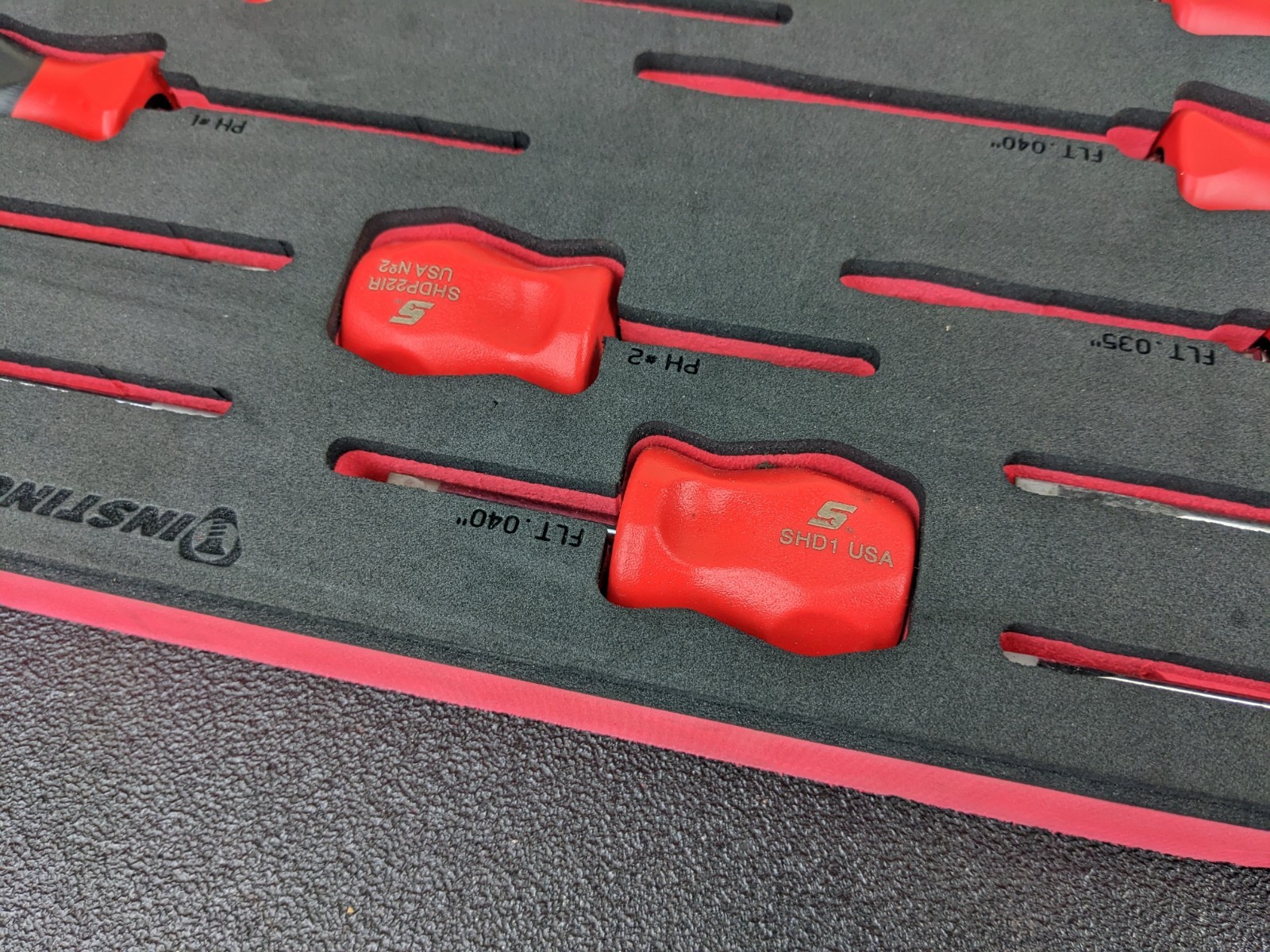#bp421 Snap-On NEW Instinct Soft 16pc Screwdriver Set Pro-Fi Foam SGDX160BFR