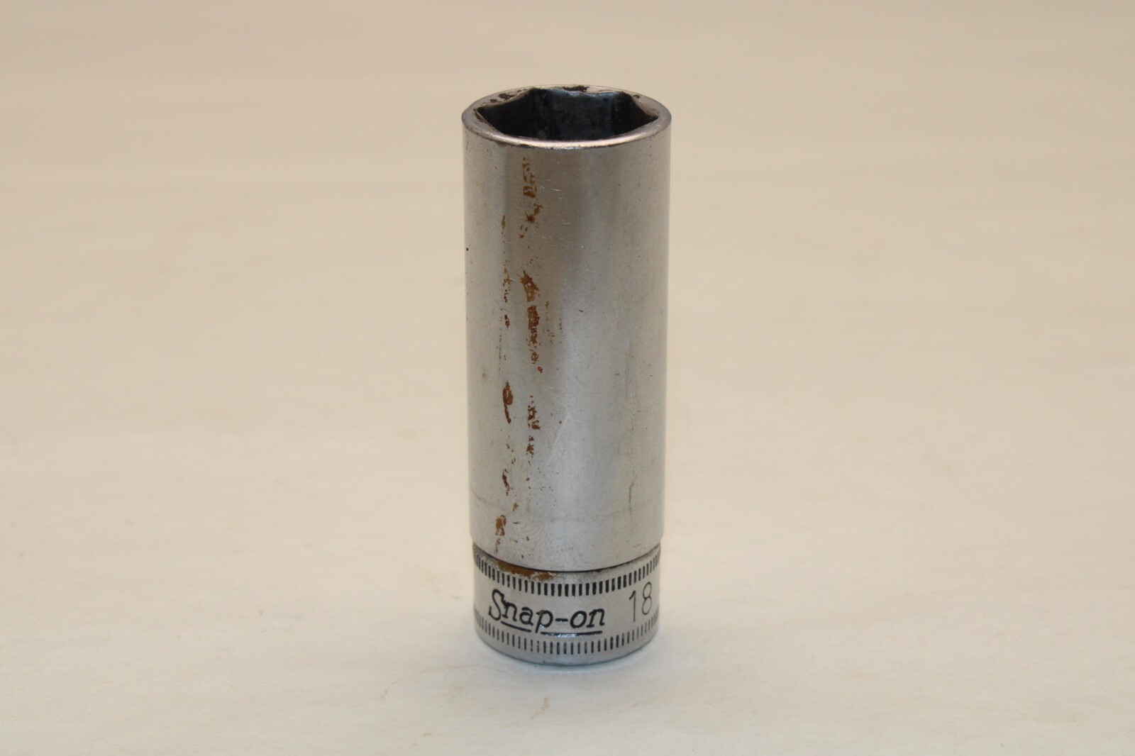 Snap-On Tools 6 Point 3/8″ Drive Metric 18mm Deep Socket SFSM18