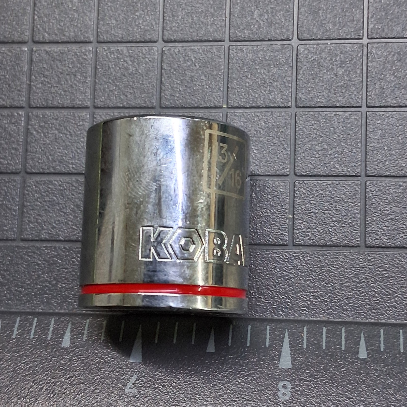 Kobalt 13/16″ SAE 3/8″ Drive 12-Point Chrome Socket