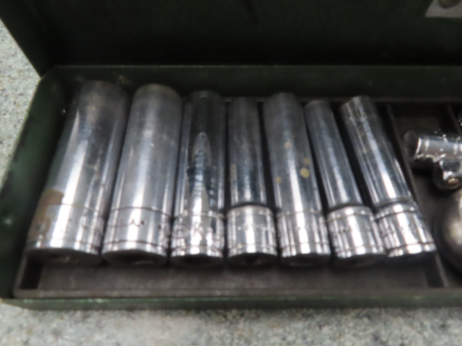 SK PROFESSIONAL TOOLS – 19 PIECE 1/4″ DRIVE SOCKET SET # 4921 USA