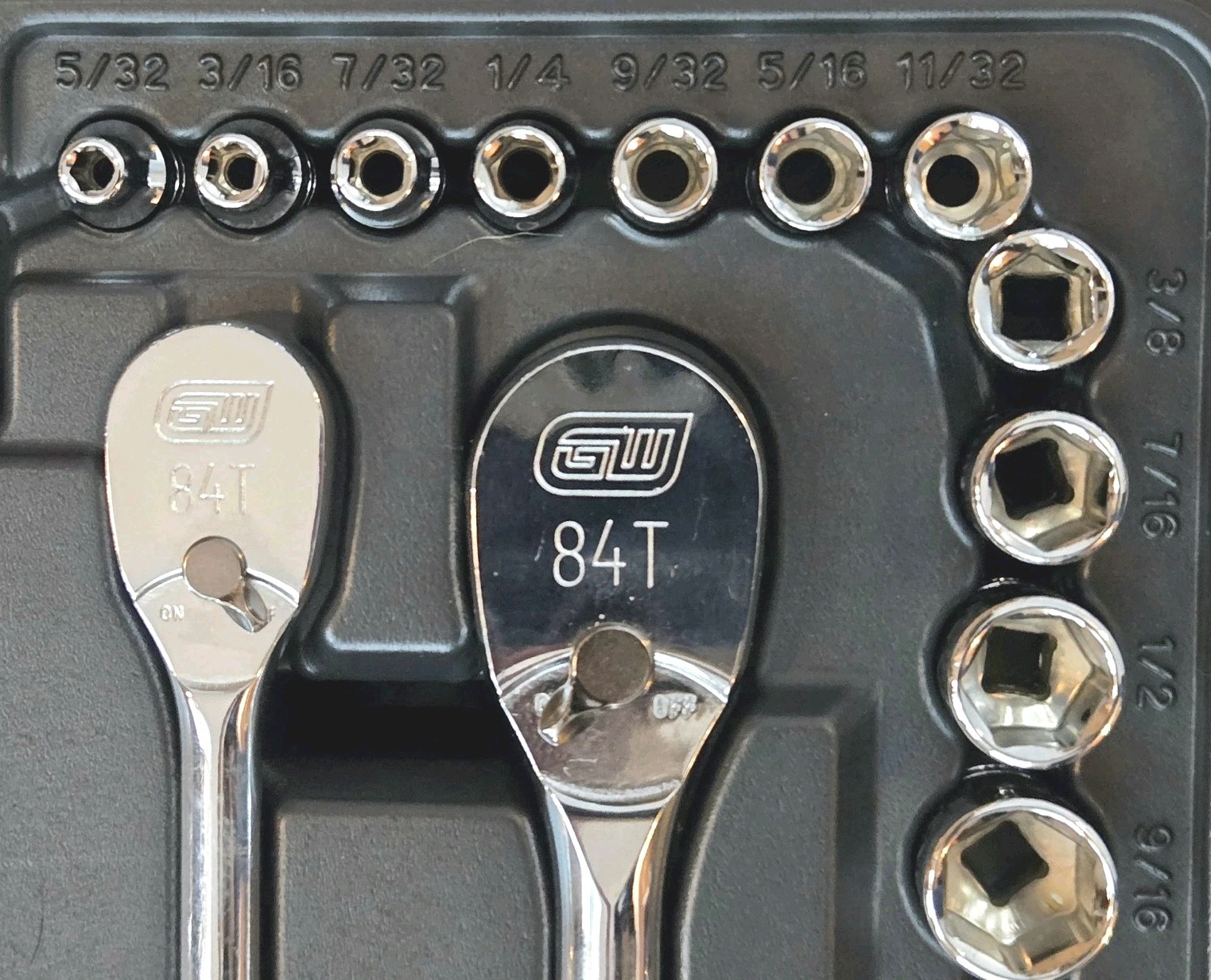 GEARWRENCH 47 pc 1/4″ & 3/8″ Drive Standard & Deep SAE Mechanics Tool Set 89090