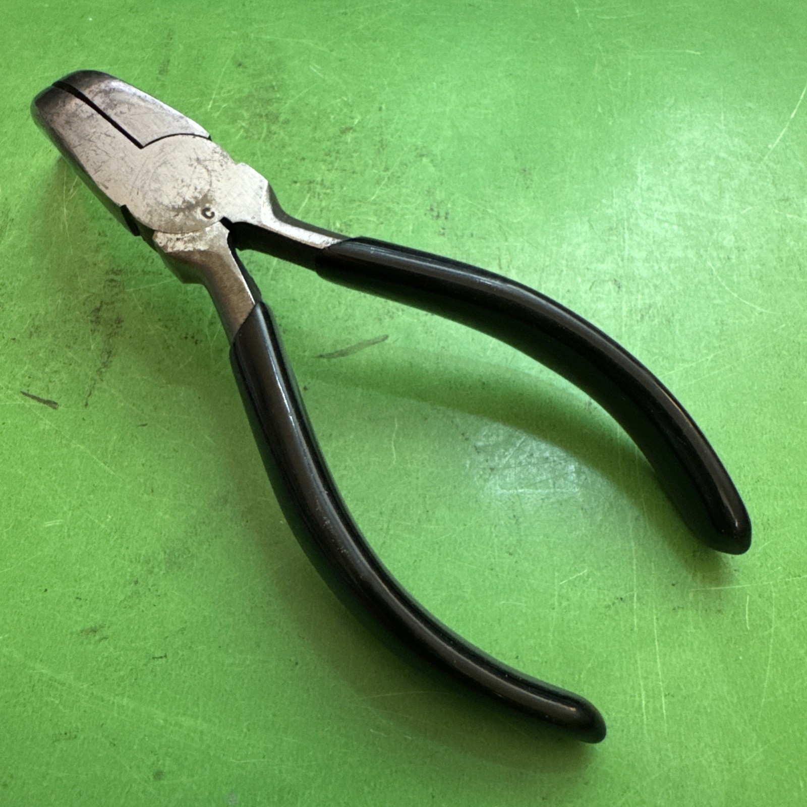 Craftsman Tools USA RARE «C» Stamp 5.5″ Long Black Grip Bent Needle Nose Pliers