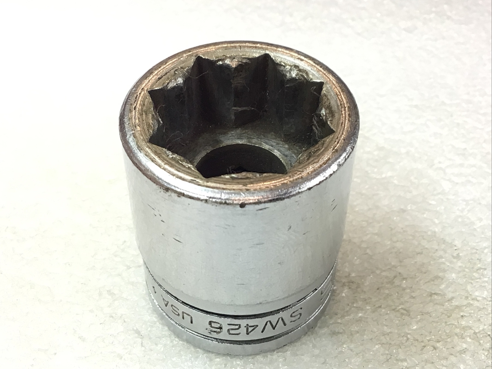 Snap On SW426 – 13/16”, SAE, Chrome, 1/2″ Dr., Double Square, 8 Pt., Socket-USA