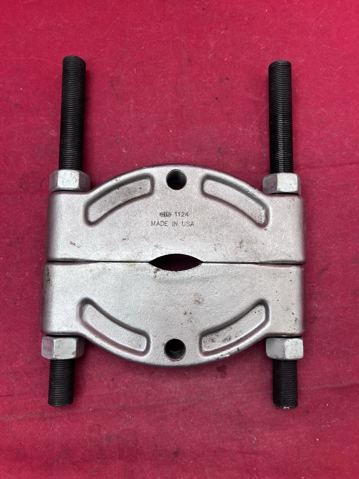 OTC No. 1124 Bearing Splitter (1/2″ to 5-3/4″) – Made In the USA