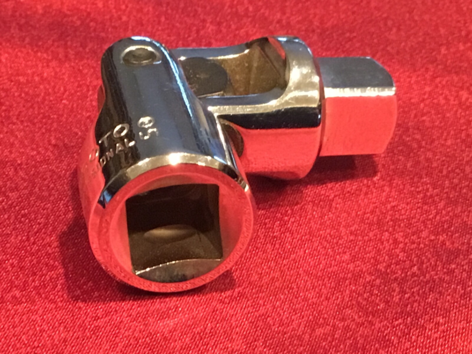 PROTO Professional 5470 1/2″ Drive Universal Joint Swivel Socket