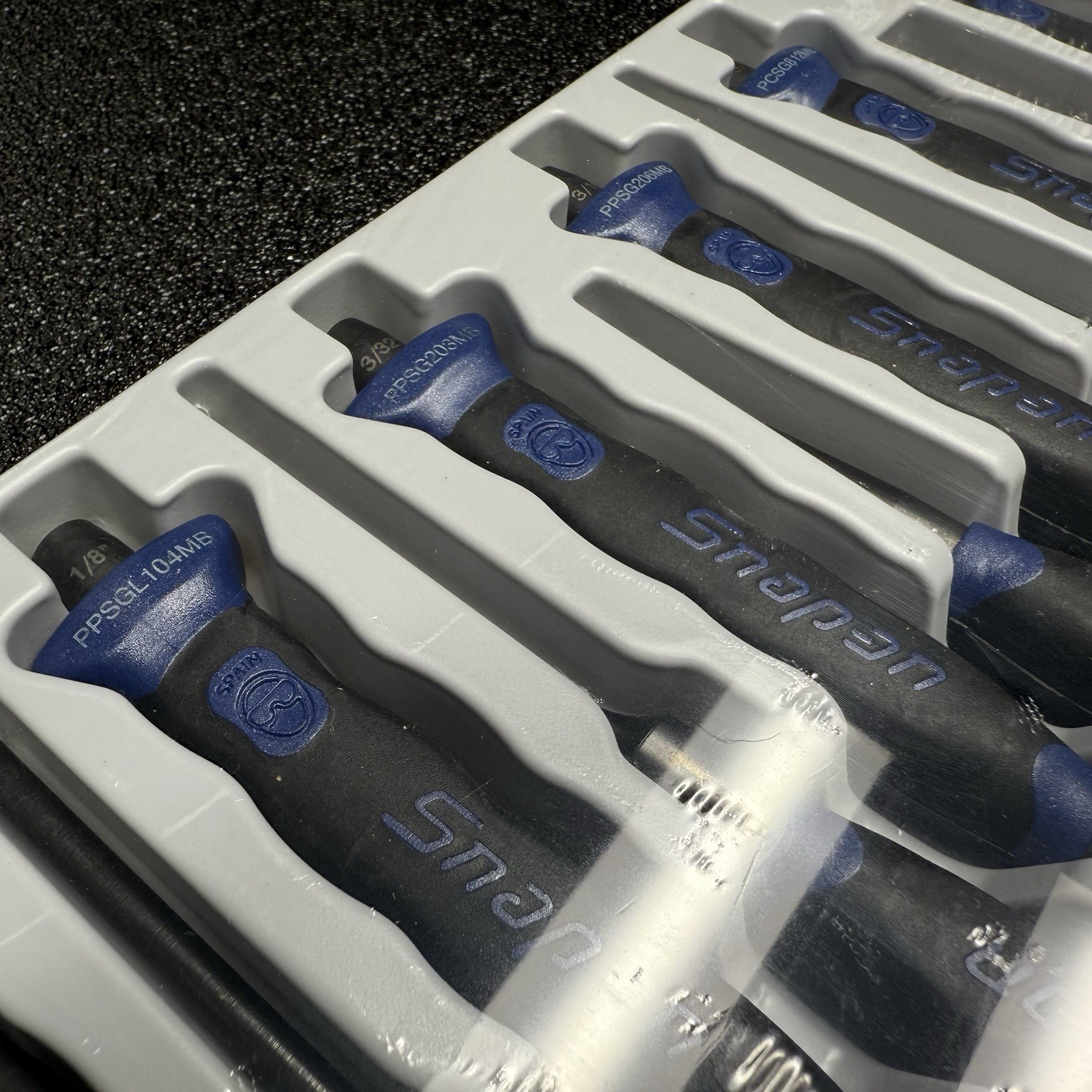 Snap-on Tools NEW 14pc POWER BLUE Soft-Grip Punch & Chisel Set PPCSGL714MB