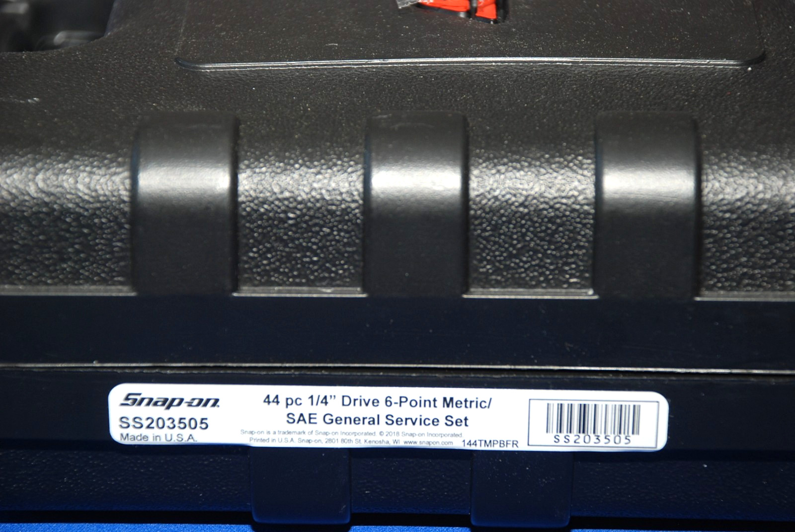 Snap-on FACTORY SEALED 44 Pc 1/4″ Drive 6-Point Metric/ SAE General Service Set