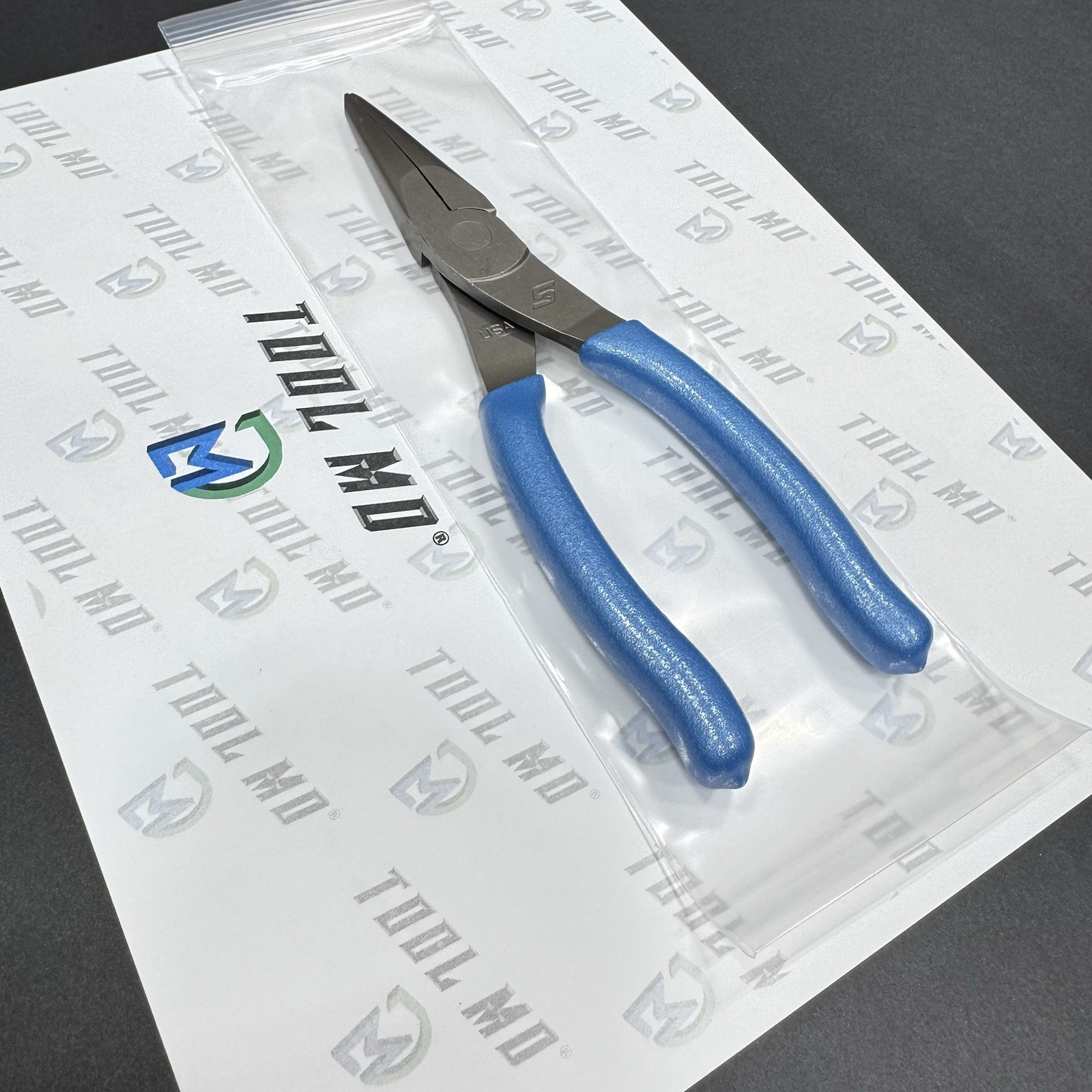 Snap-on Tools USA NEW PEARL BLUE 8″ Talon Soft Grip Needle Nose Pliers 96ACFPB
