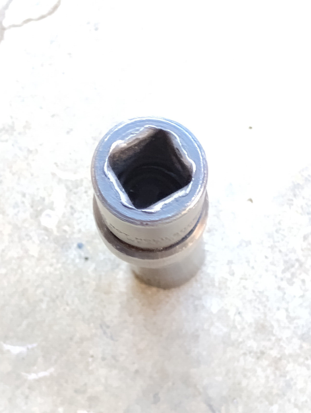 Snap-On Tools 1/2″ Drive 5/8″ Universal Swivel Impact Socket 6 point IPL20A