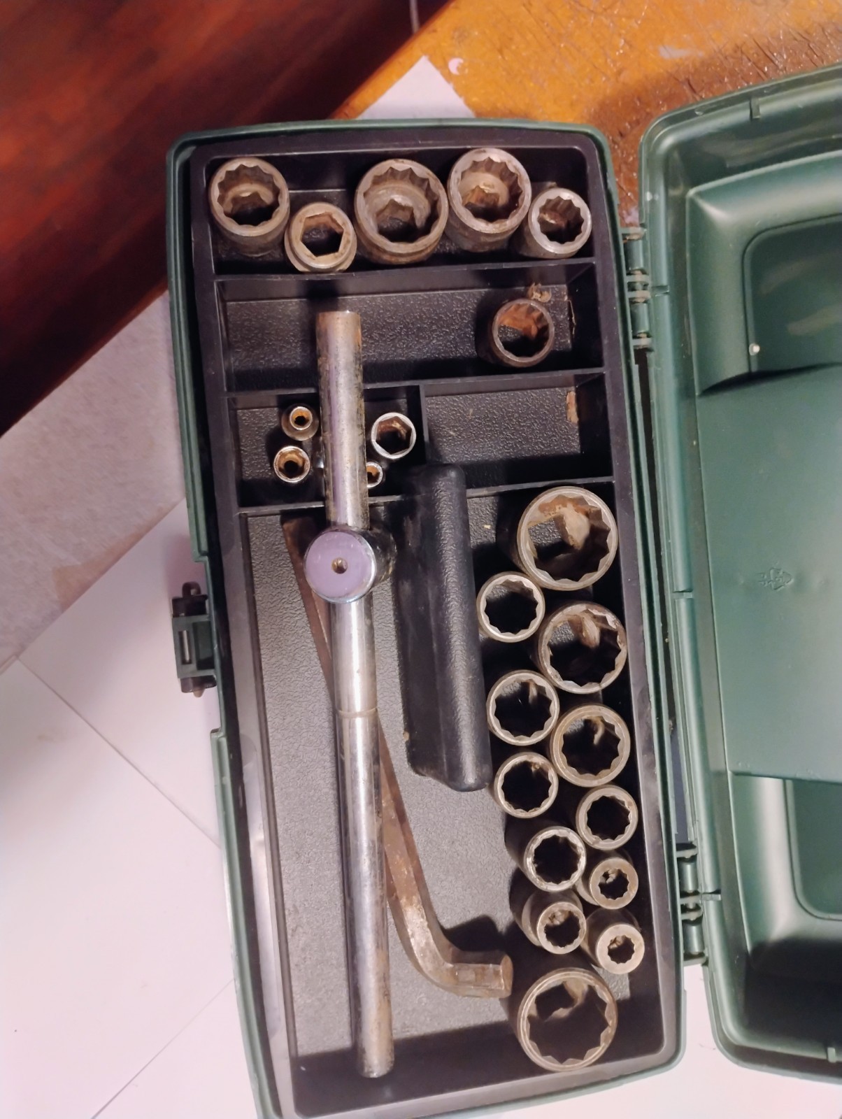 12 Point Vintage Sockets