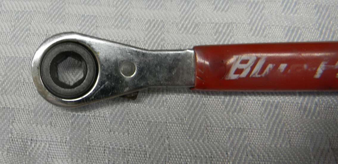 BLUE-POINT 5/16″ SIDE TERMINAL BATTERY RATCHETING WRENCH 9-3/4″ LONG #YA249L