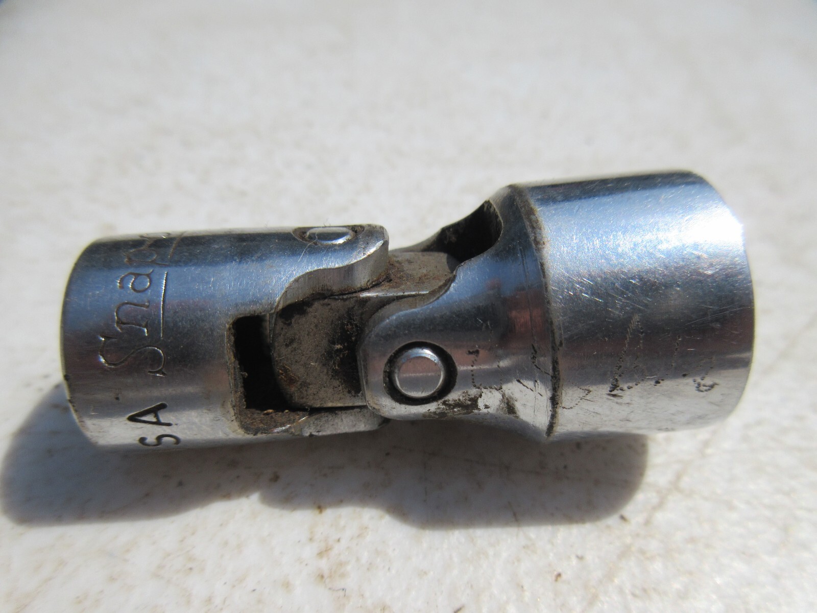 Snap On Tools 3/8″ Drive Swivel Universal 5/8″ Socket FVU20