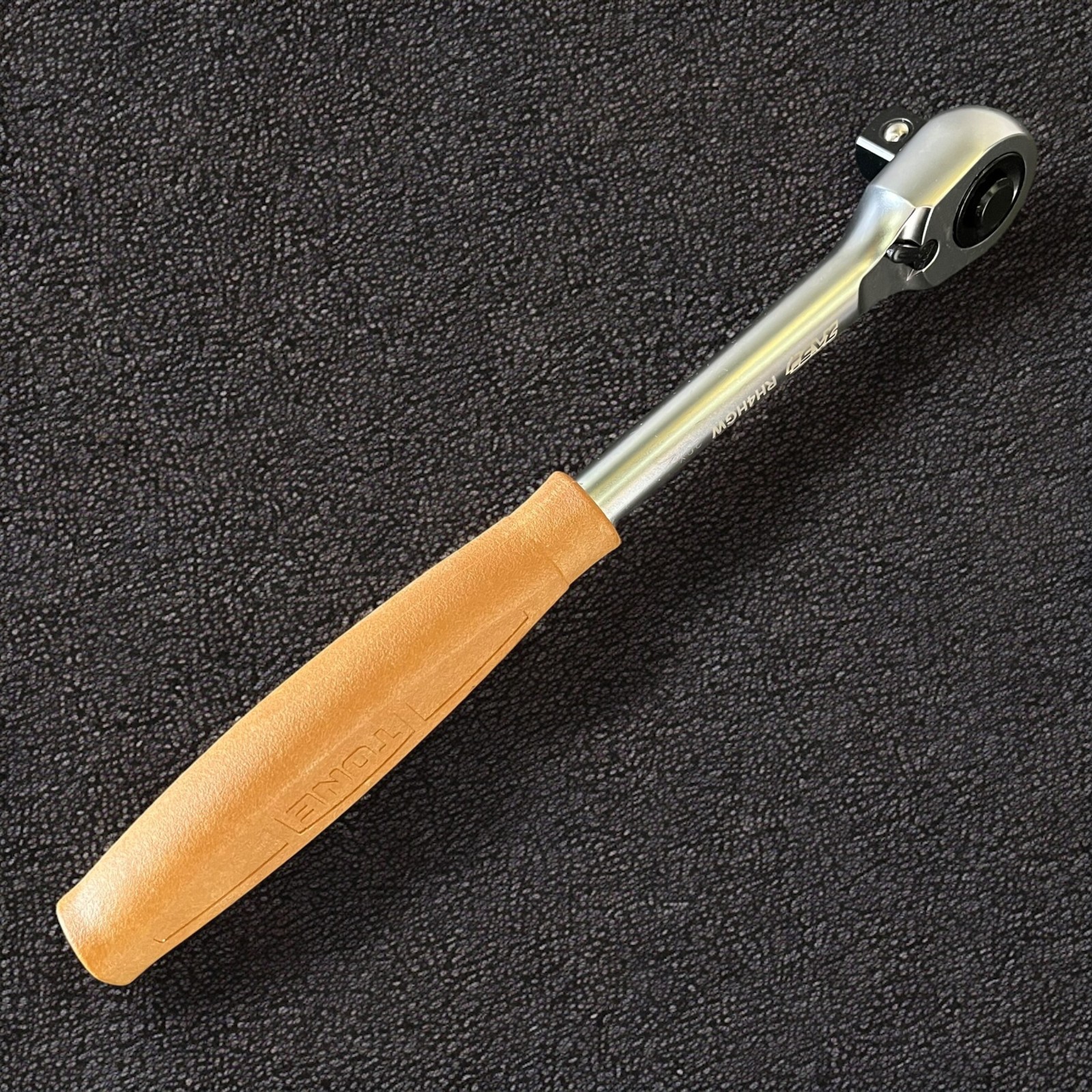 Tone RH4HGW Suberan 1/2″ drive ratchet with button 72-teeth | Made in Japan