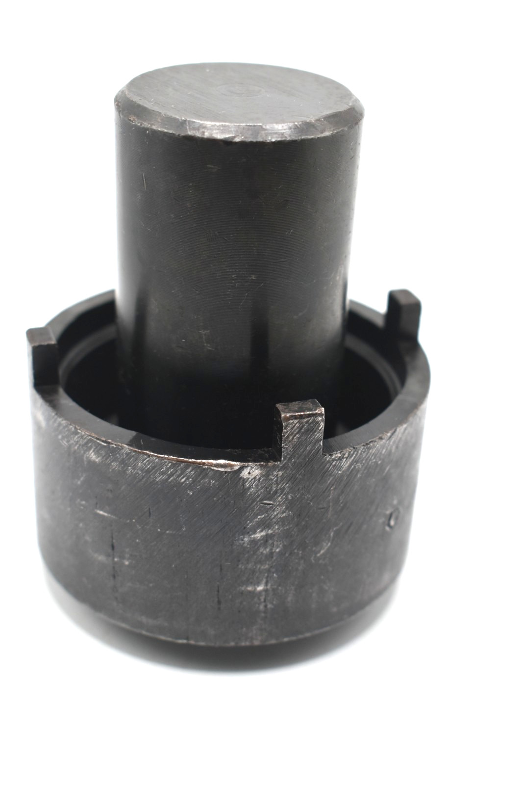 Blue Point ANS 7269 1/2″ Drive 4-Lug SAE Socket Floating Rear Axle