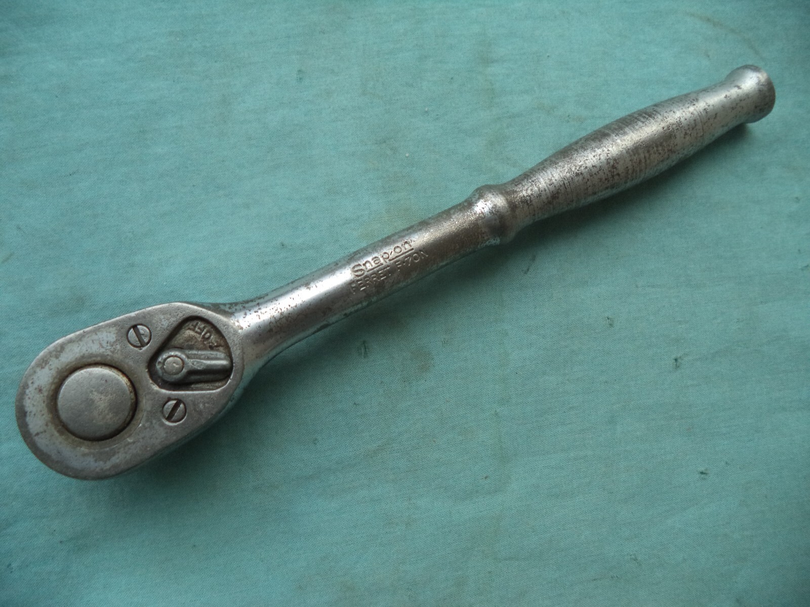 SNAP ON VINTAGE 3/8″ DRIVE FIXED HEAD RATCHET #F-70N RARE !