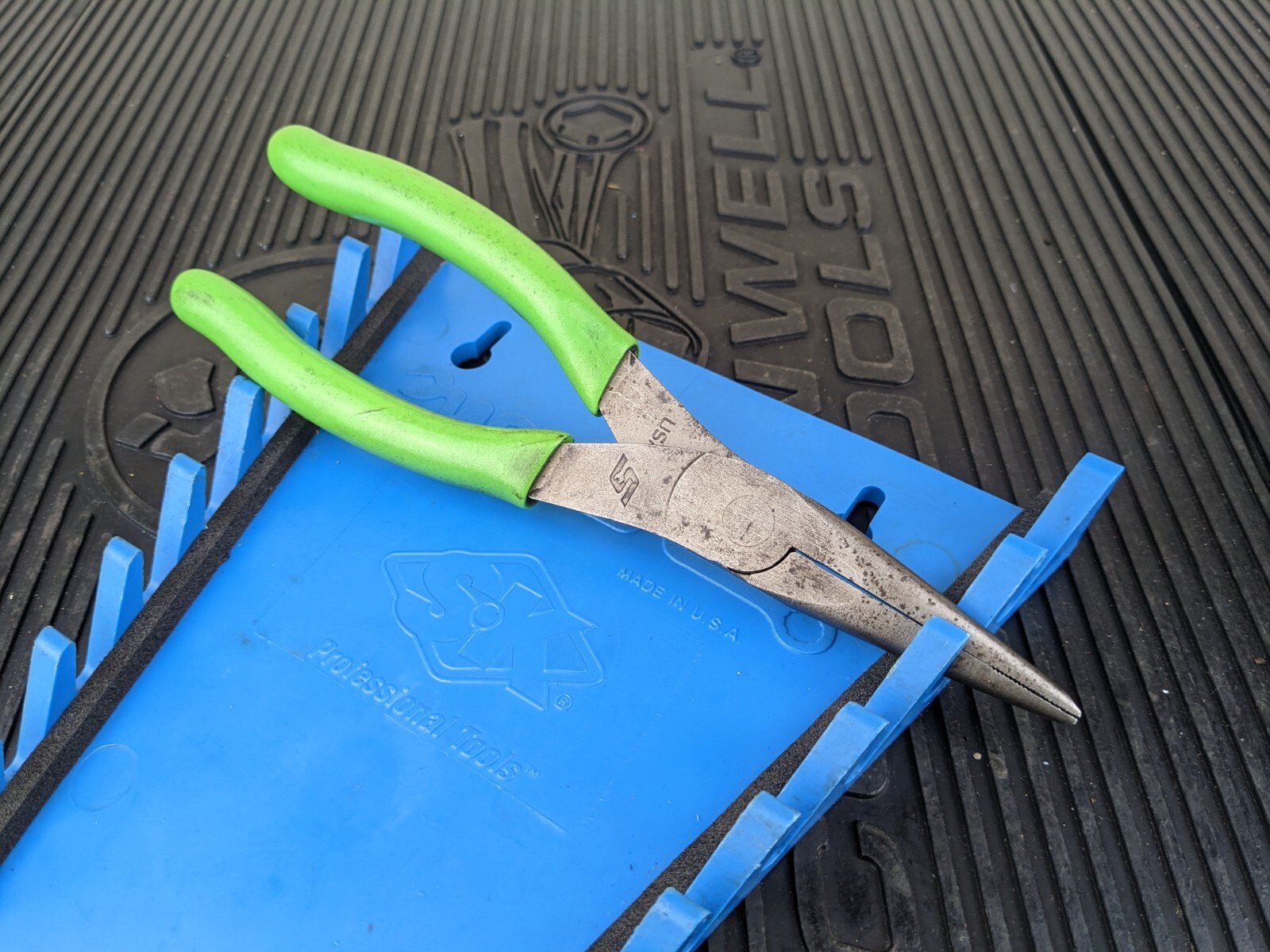 #bd473 Snap On 96ACF – 8″ Talon Grip™ GREEN NEEDLE Nose Pliers