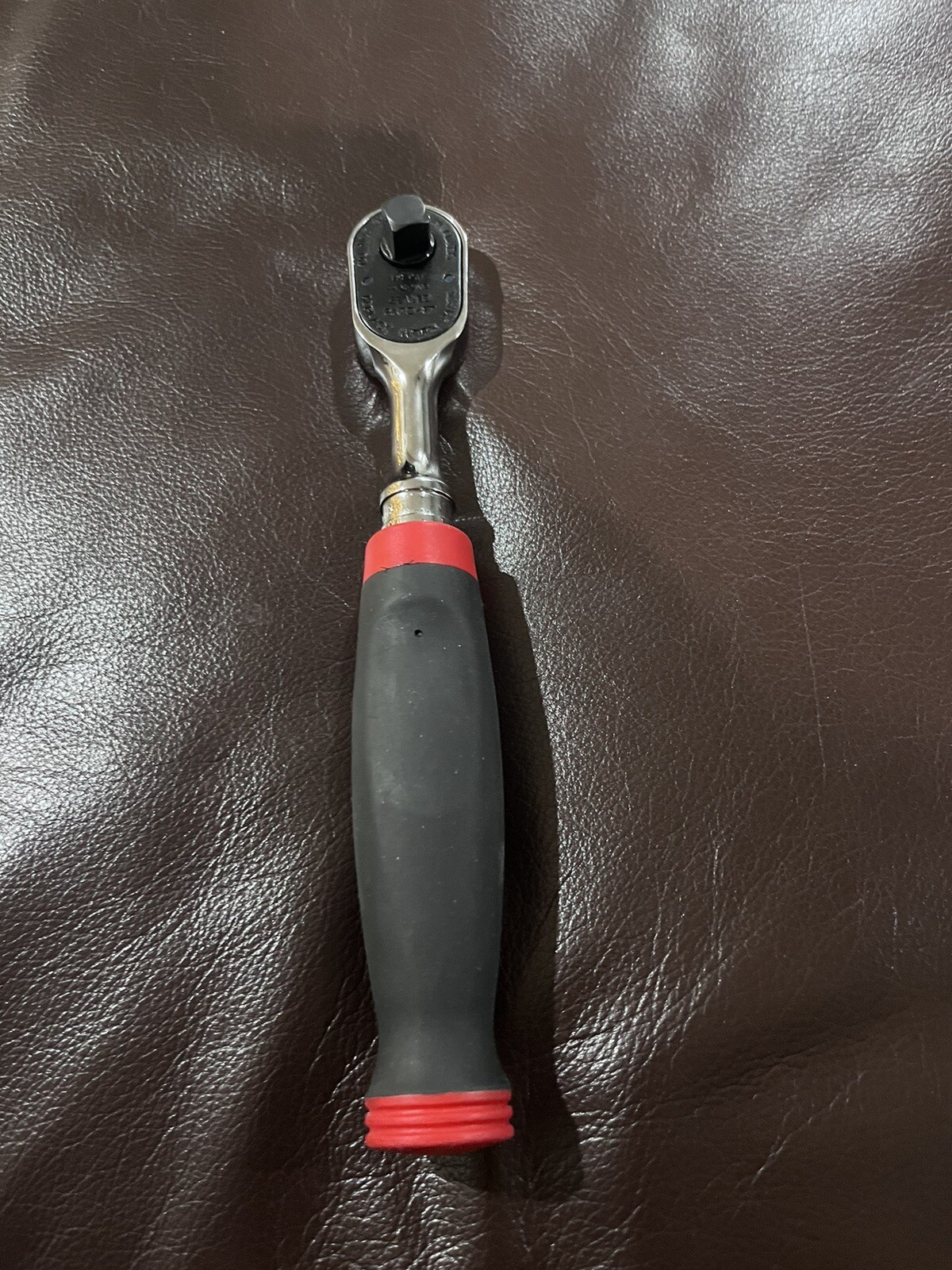 Snap On Tools New 2023 FH100 3/8″ 100 Tooth Low Profile Head Soft Grip Ratchet