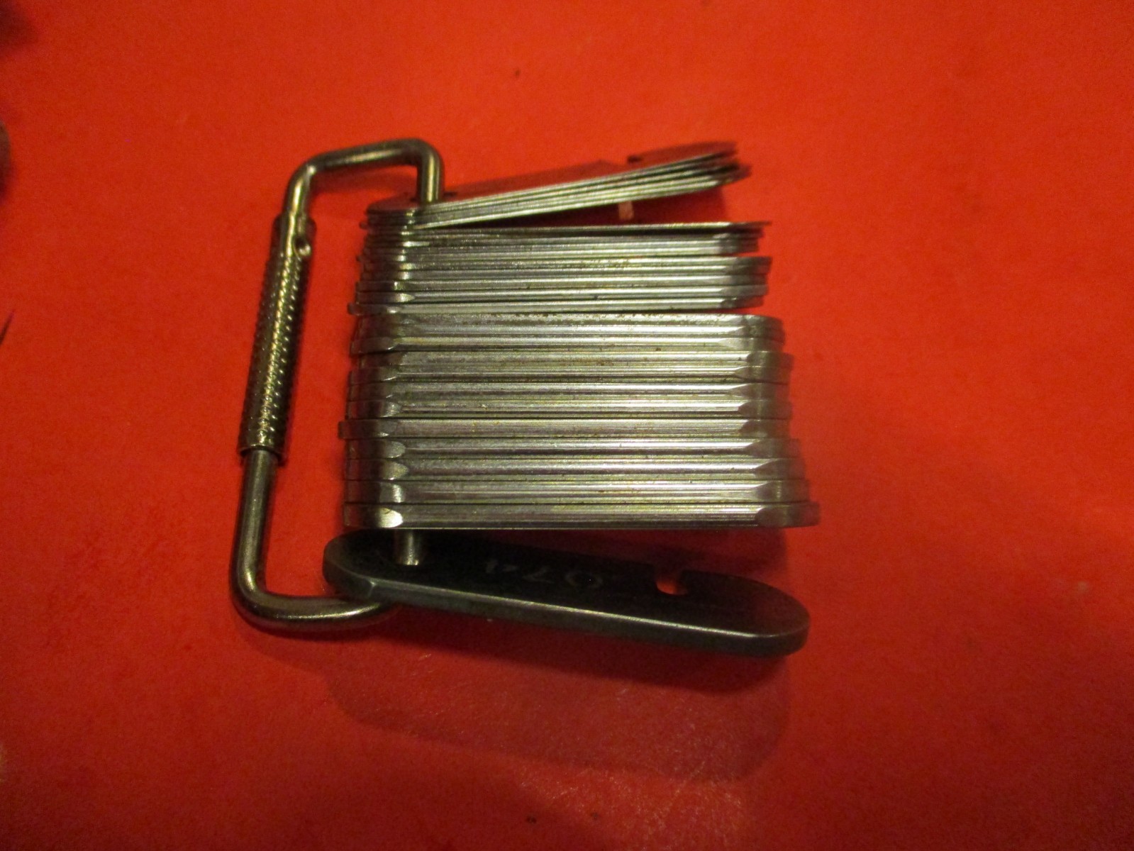 VINTAGE-RING-Thickness Feeler gauge 29 BLADES- Made in USA .004-.074