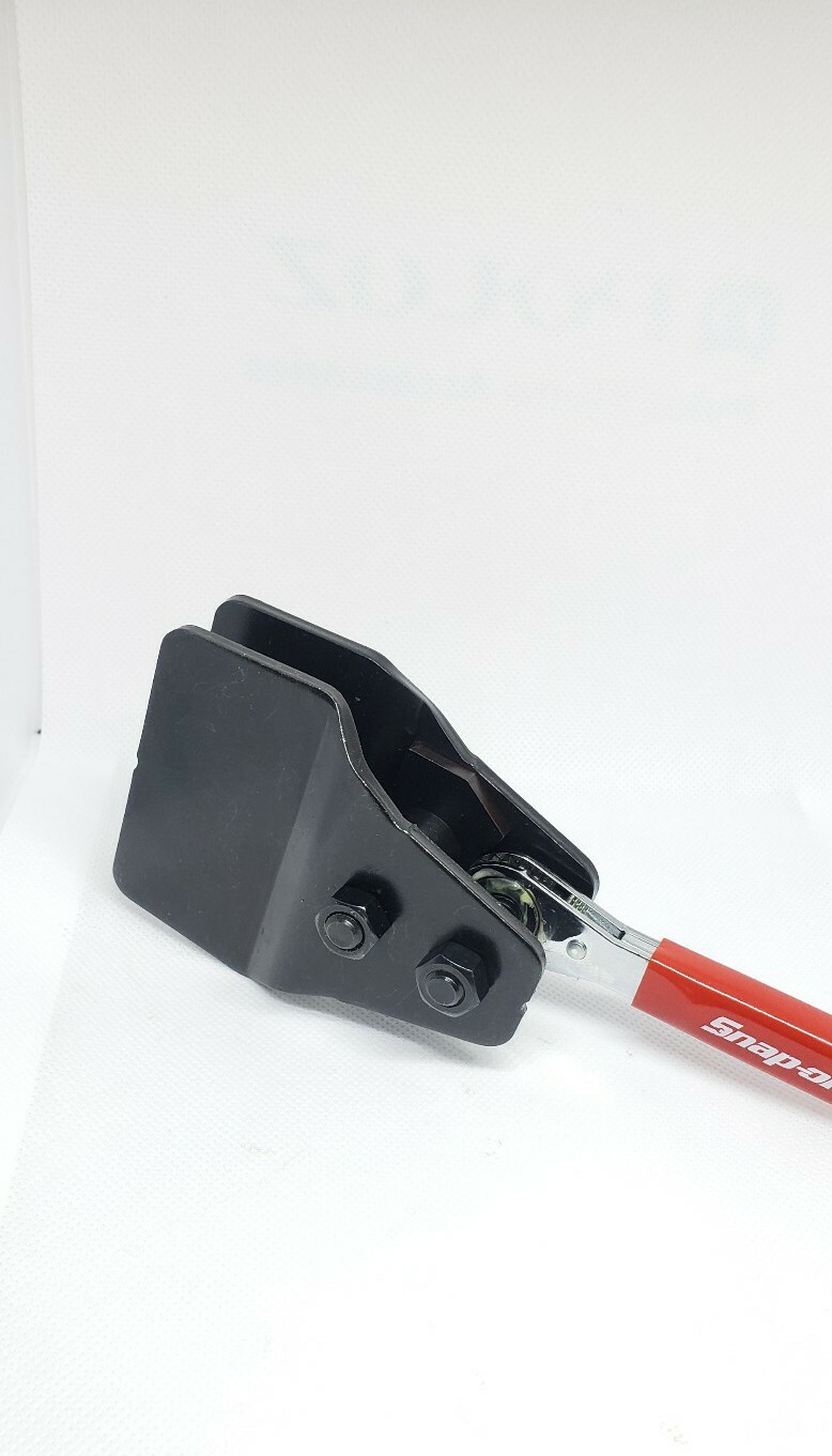 Snap On Tools Ratcheting Brake Caliper Spreader BTCP400 Pad Install Tool New!!!!