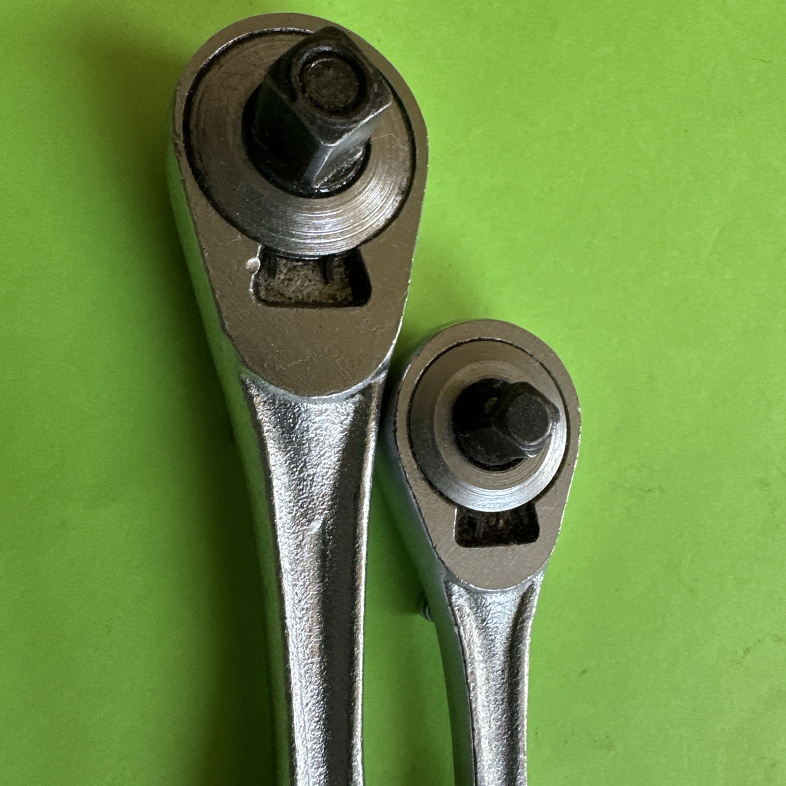 Craftsman 1/4″ Drive V-43185 & 3/8″ V-43785 w/Oil Port Button Release Ratchets