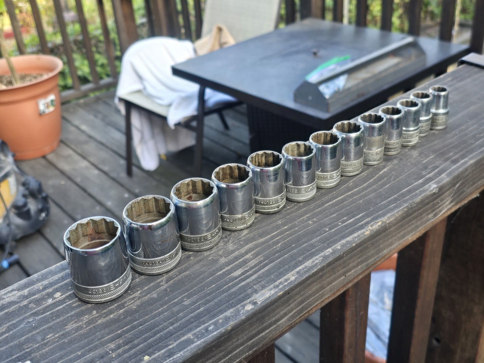 S-K USA 13 Piece 1/2″ Drive 12 Pt. SAE Socket Set 1/2″ – 1-1/8″ SK Knurled