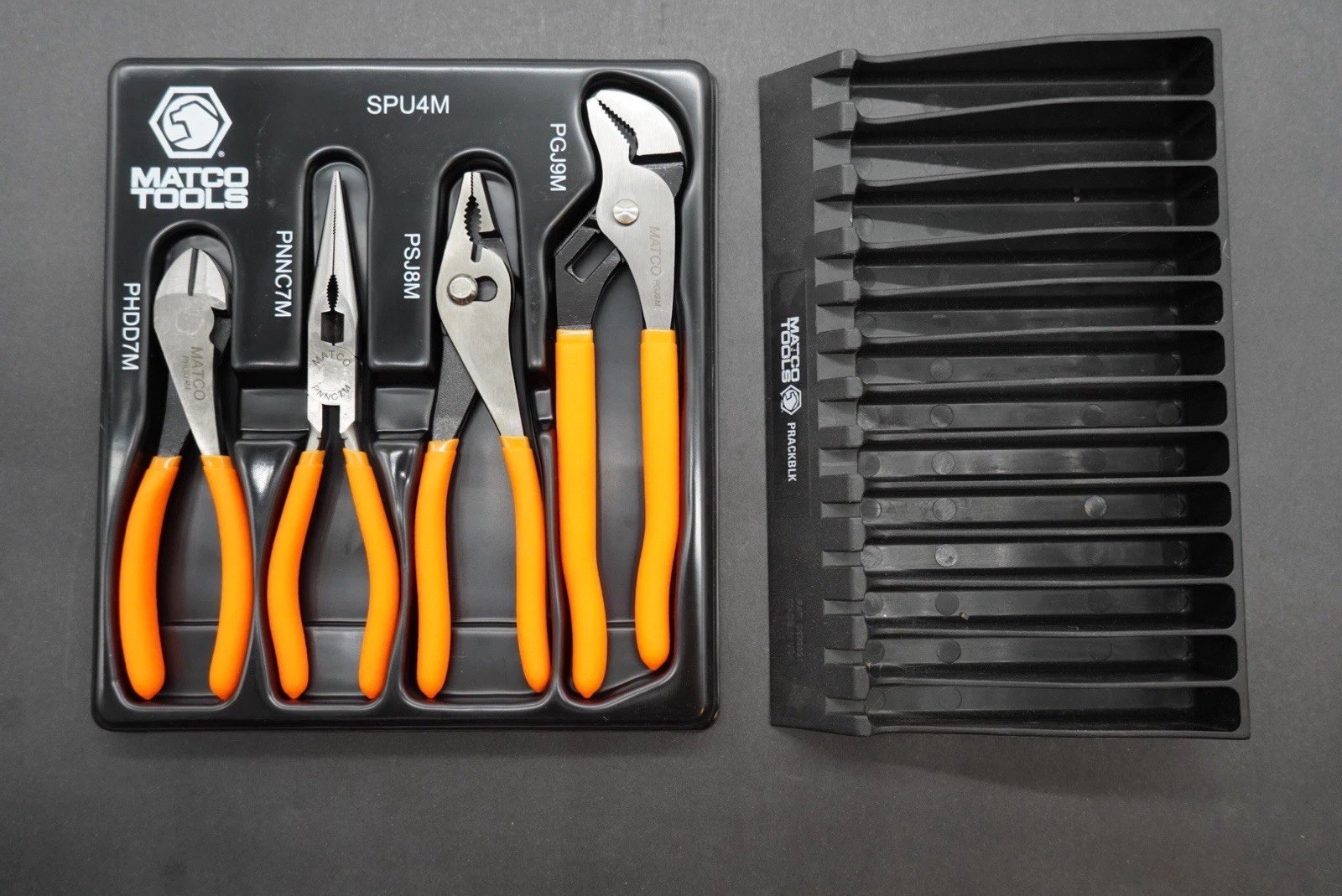 Matco Tools Pliers Universal Set 4-Pieces SPU4M ( Orange ) & Plier Rack PRACKBLK