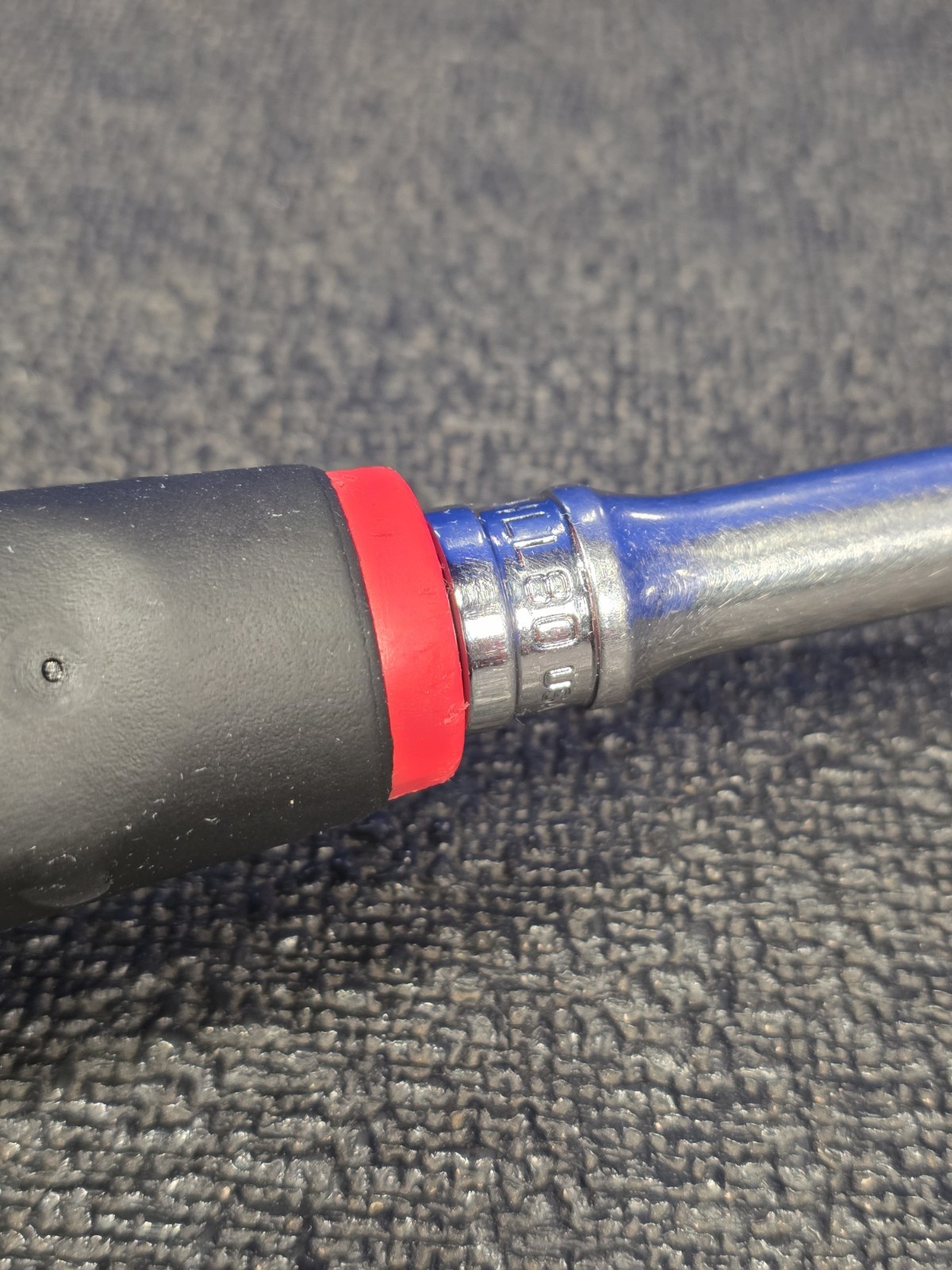 Snap-on Tools FHLL80 3/8″ Drive Dual 80® Soft Grip X-Long Red Handle Ratchet