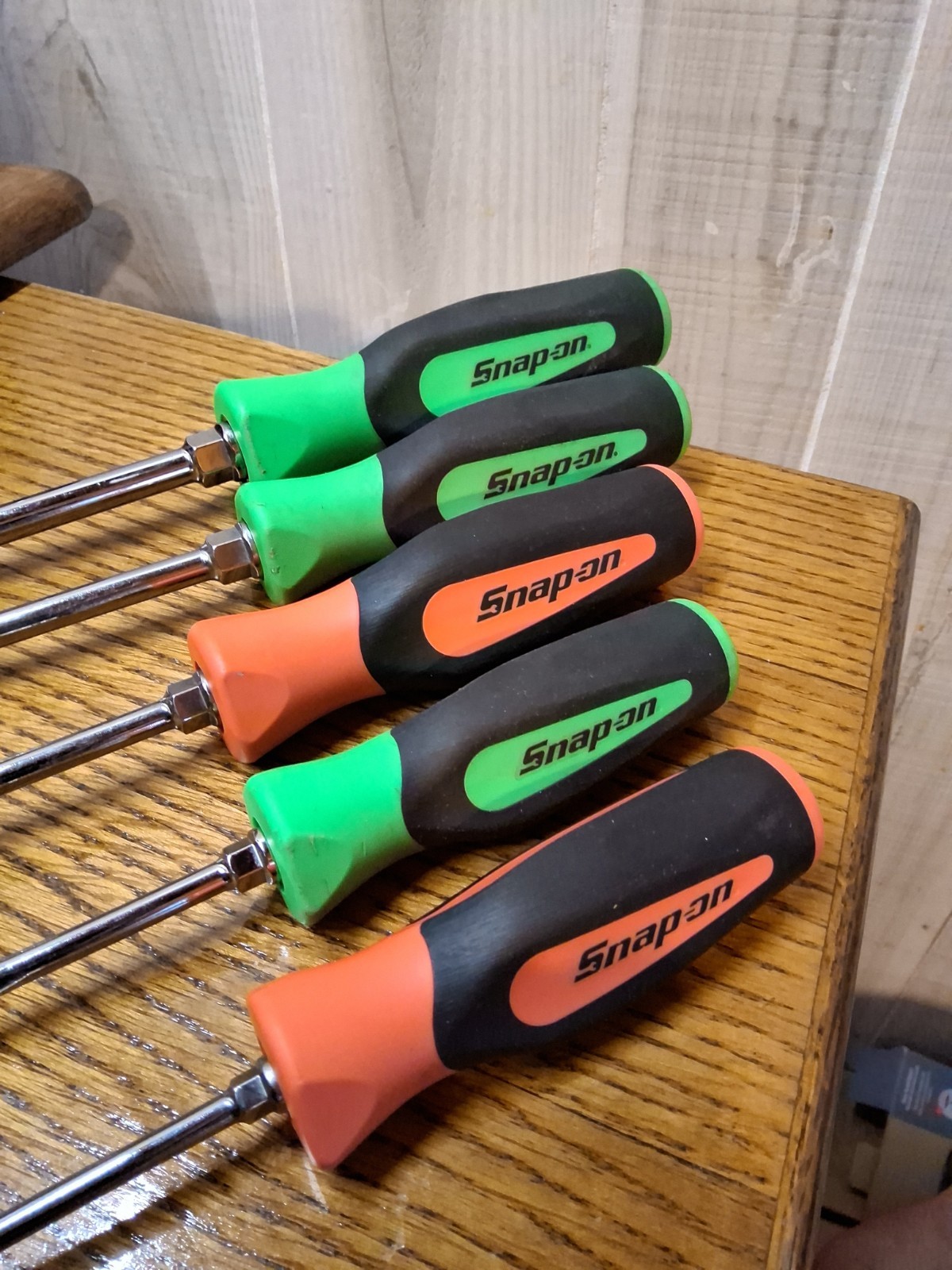 5 PC Set Snap-On Screwdrivers, 3/8, 5/16, 7/32 Slotted And Philips No 2 , 1