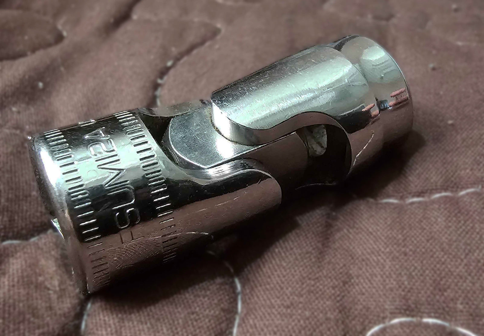 Snap-On 3/8″ Drive 6-Point Metric 12 mm Flank Drive Shallow Socket FSUM12A