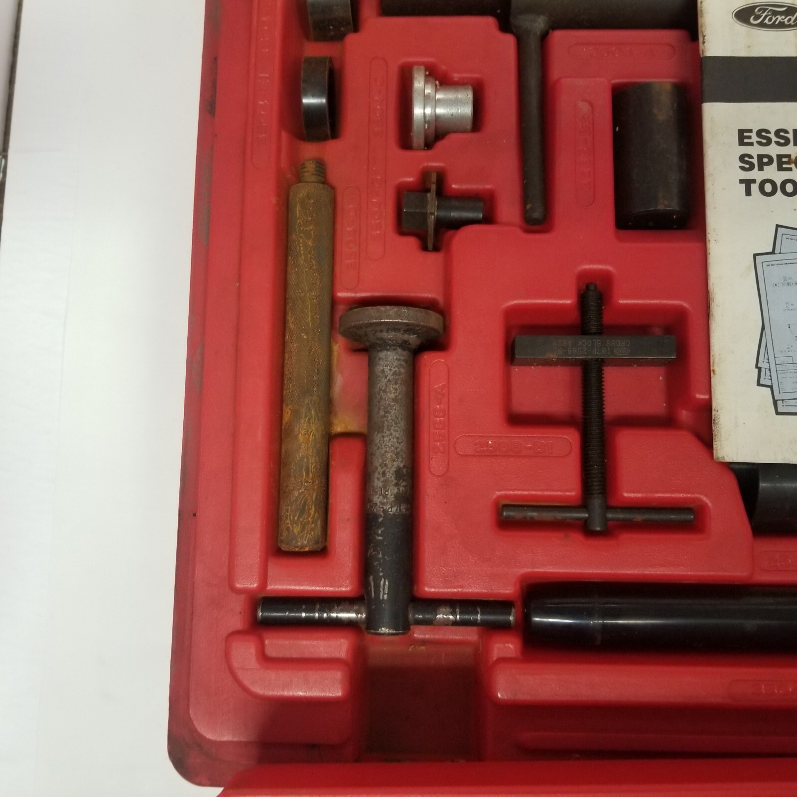 Vintage Ford Rotunda T87L-1000-S Essential Service Set w/ Storage Case