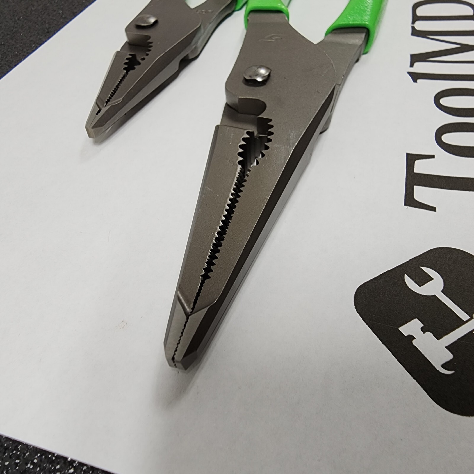 Snap-on Tools NEW 2pc GREEN 7″ & 9″ Long Nose Slip Joint Pliers LN46ACF LN47ACF
