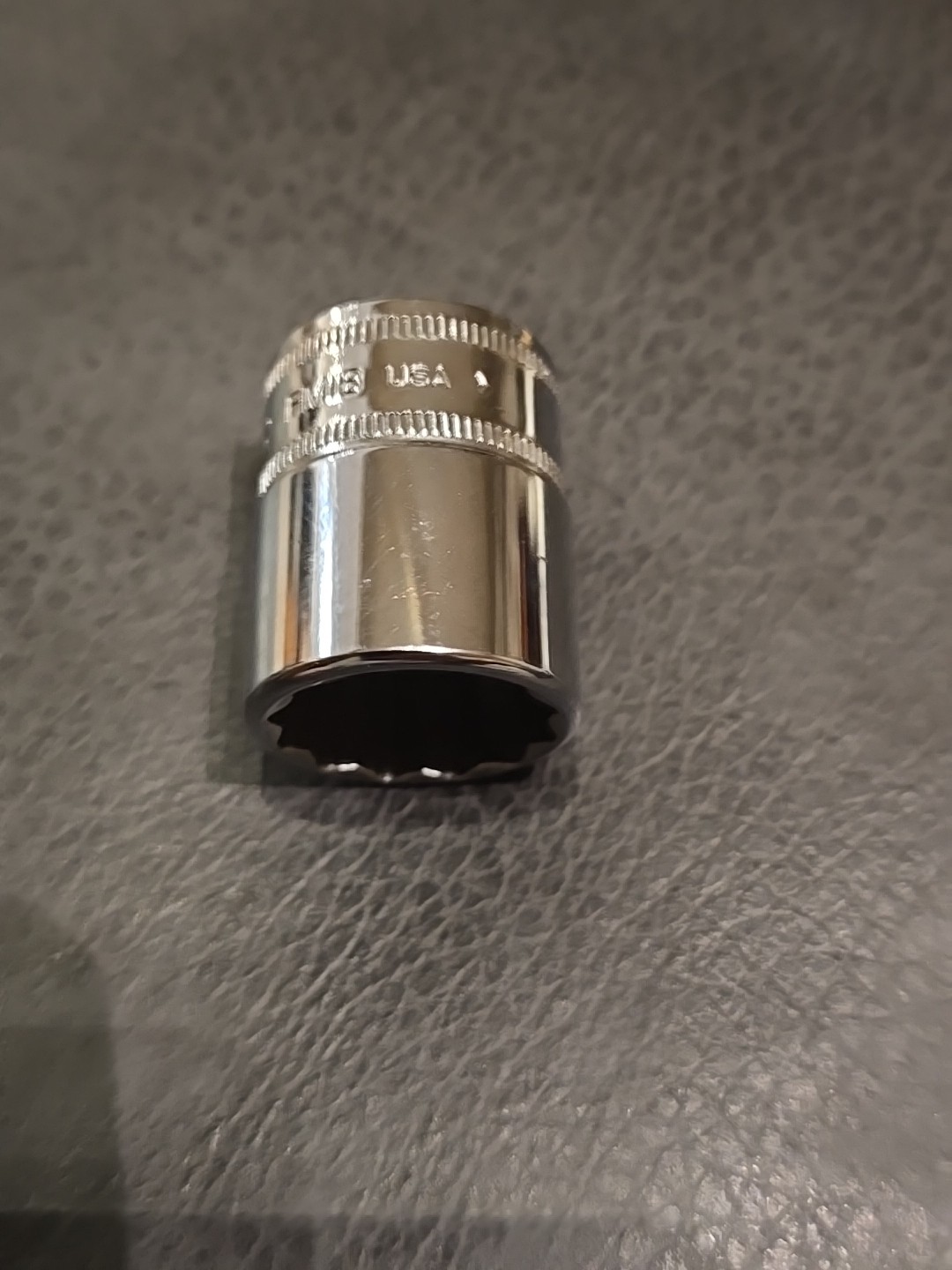 Snap-on Tools USA NEW 3/8″ Drive 12-POINT Metric 18mm Shallow Chrome Socket FM18
