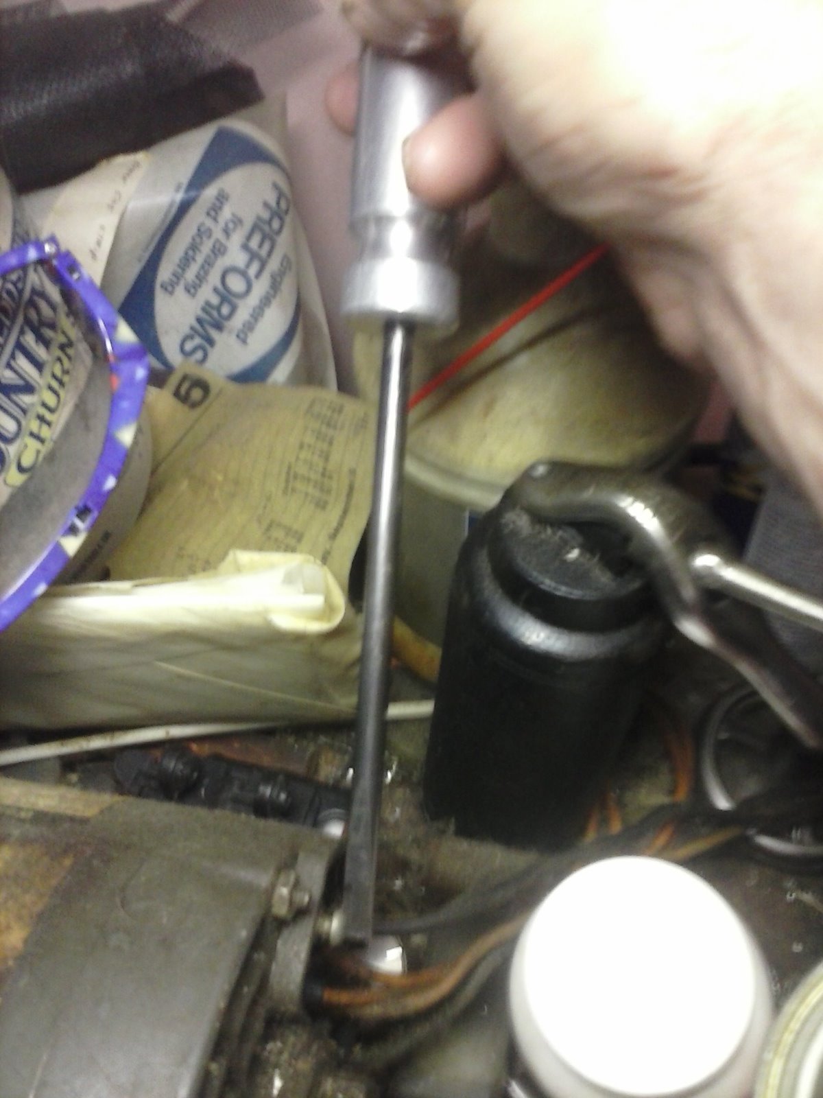 sidewinder ™ screwdriver. THE SCREWDRIVER THAT ALSO WORKS LIKE A WRENCH!