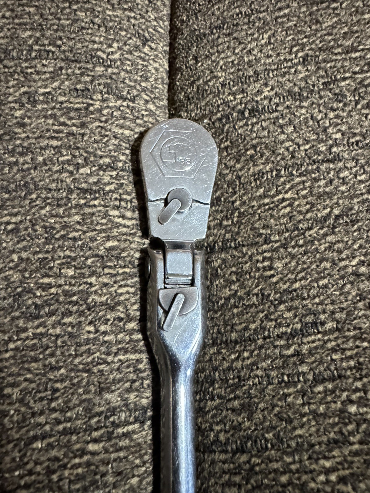 Matco Tools USA AFR128LFM 1/4″ Drive 13-3/4″ Long Locking Flex Head Ratchet