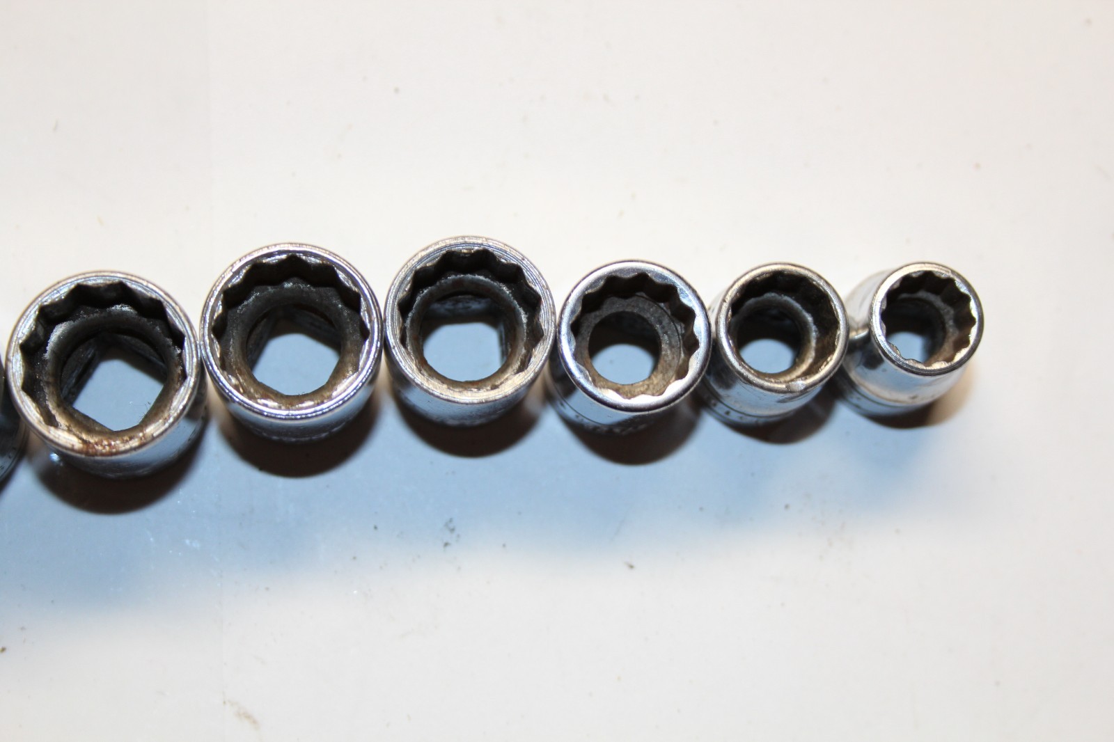 SNAP-ON TOOLS 3/8″ Drive 12-Point SAE Shallow Socket Set (3/8″-7/8″) 10PCS USA