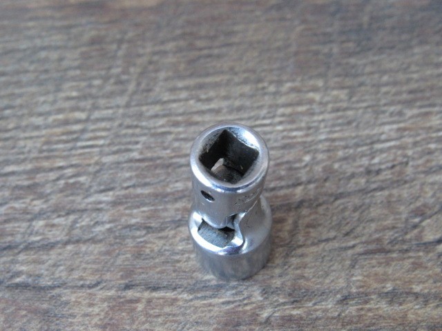 SNAP ON 7/16″ TMU141 1/4″ DRIVE 12 POINT SAE UNIVERSAL SWIVEL SOCKET UNDERLINE